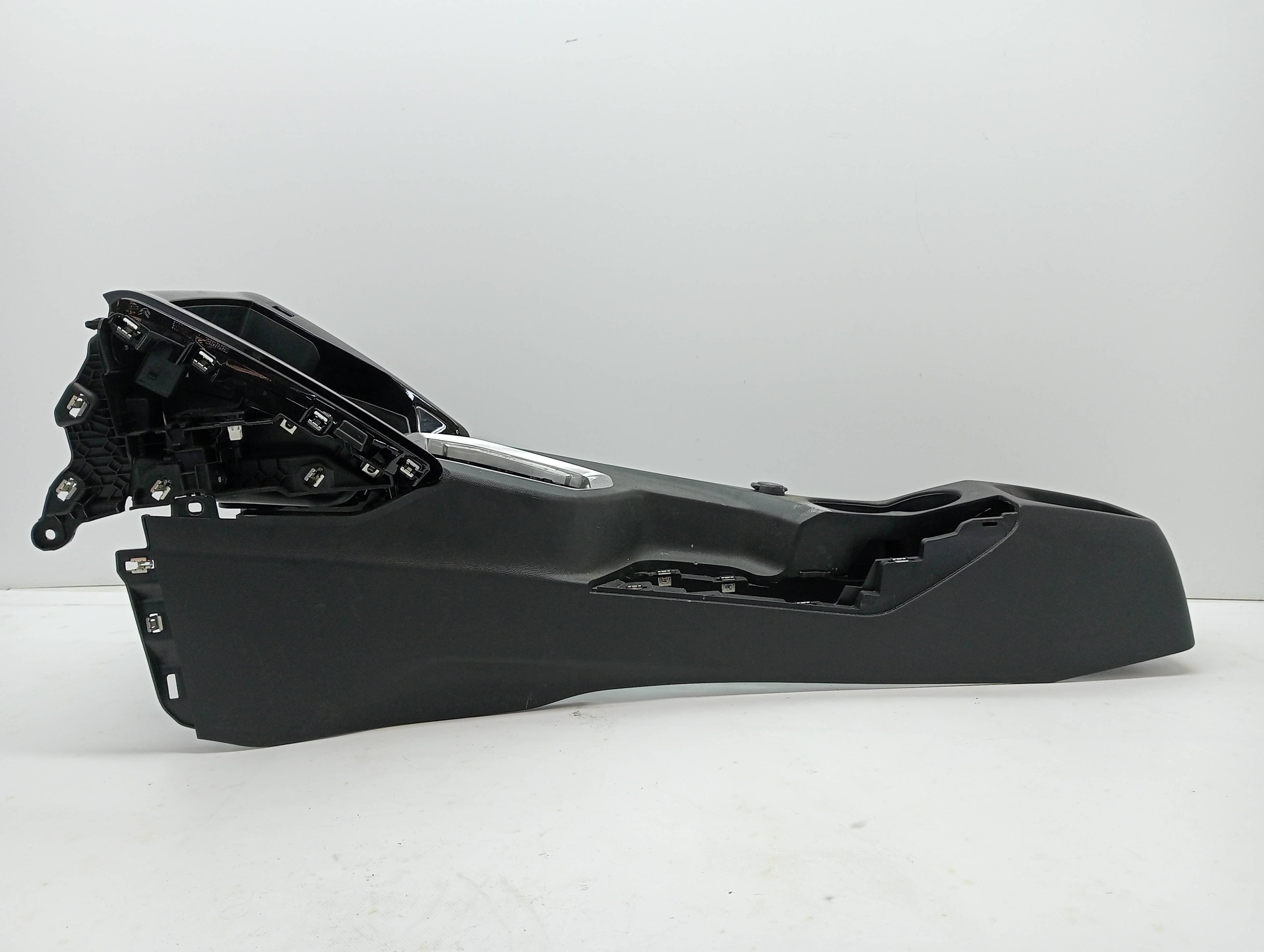 Consola central PEUGEOT 2008 (P1)