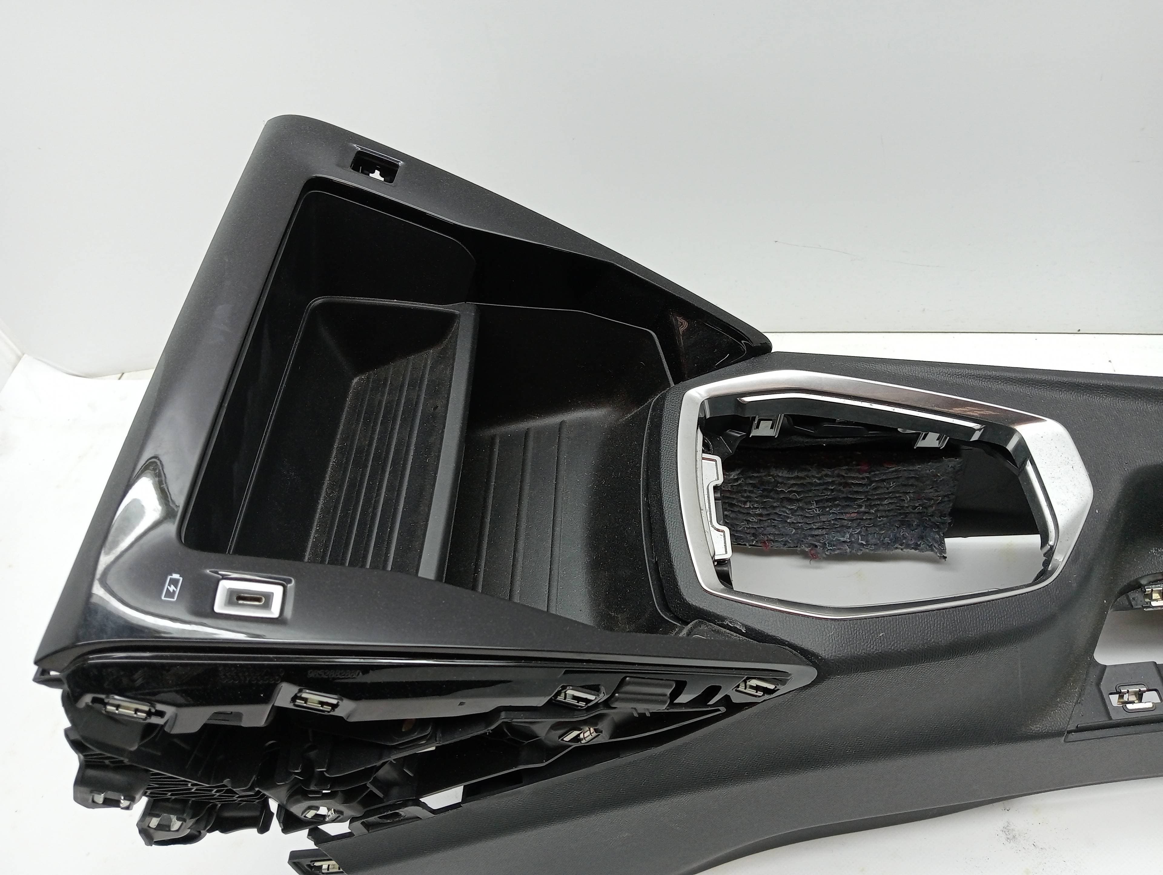 Consola central PEUGEOT 2008 (P1) 3