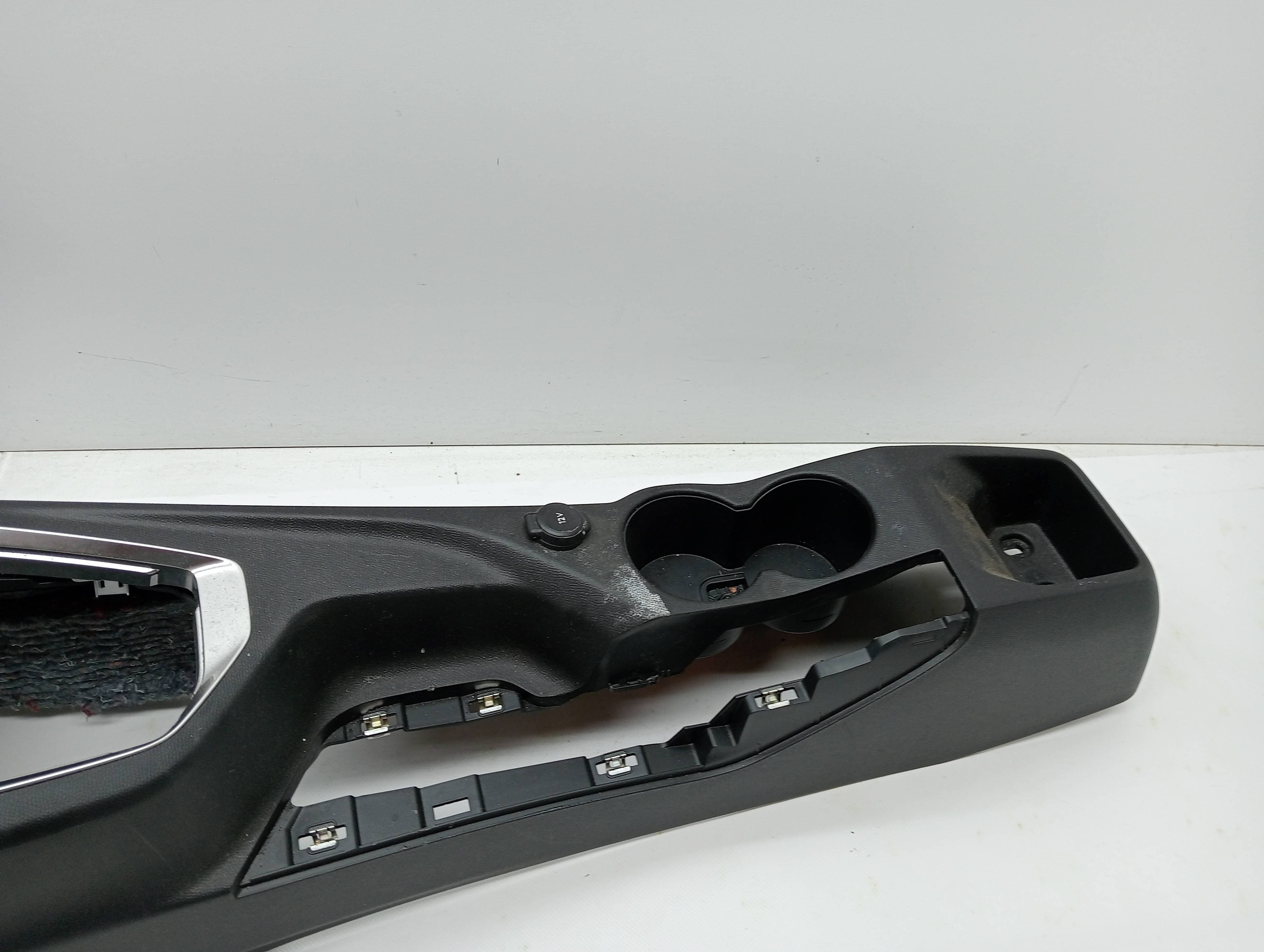 Consola central PEUGEOT 2008 (P1) 2