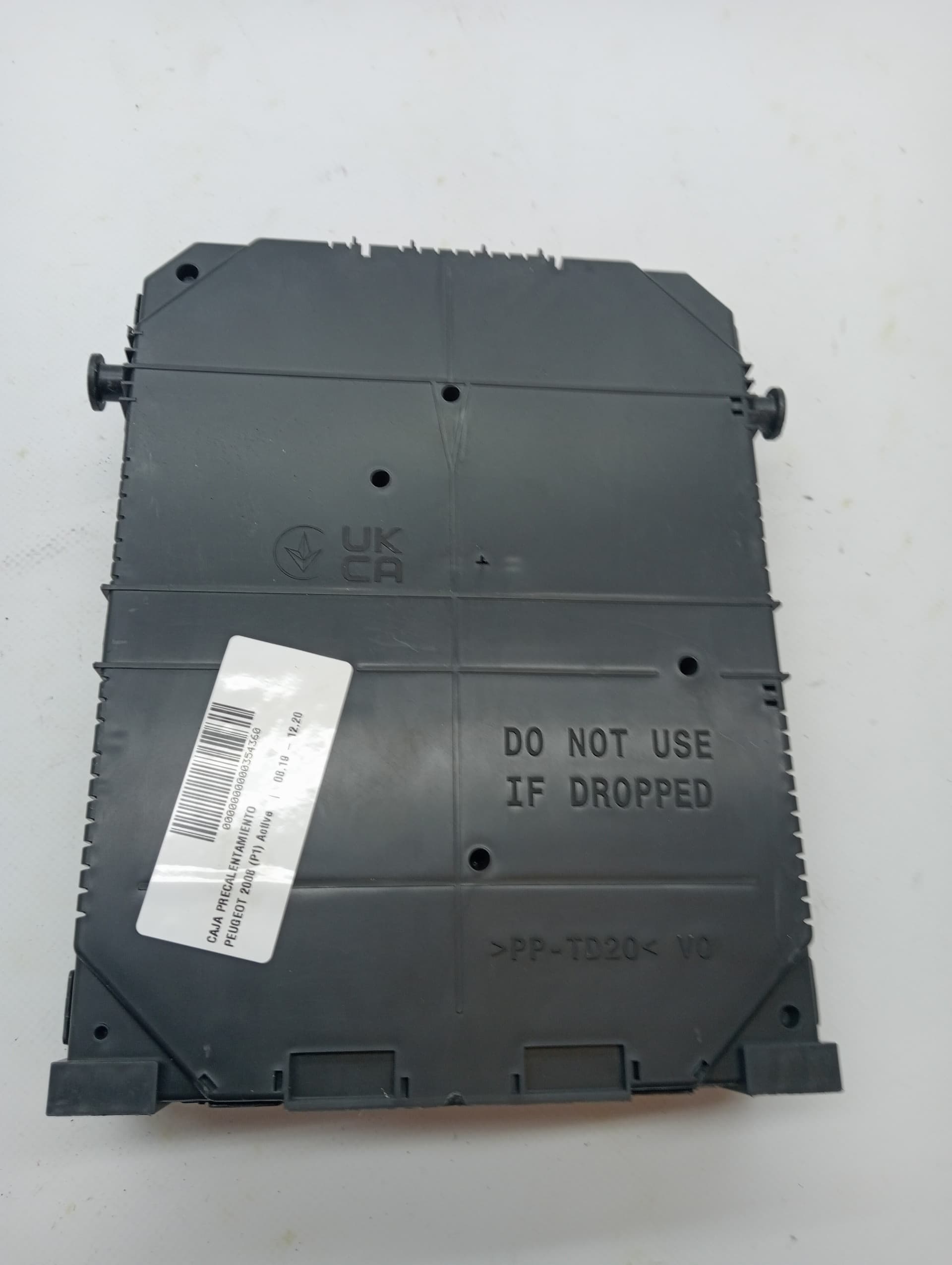Caja reles / fusibles PEUGEOT 2008 (P1) 3