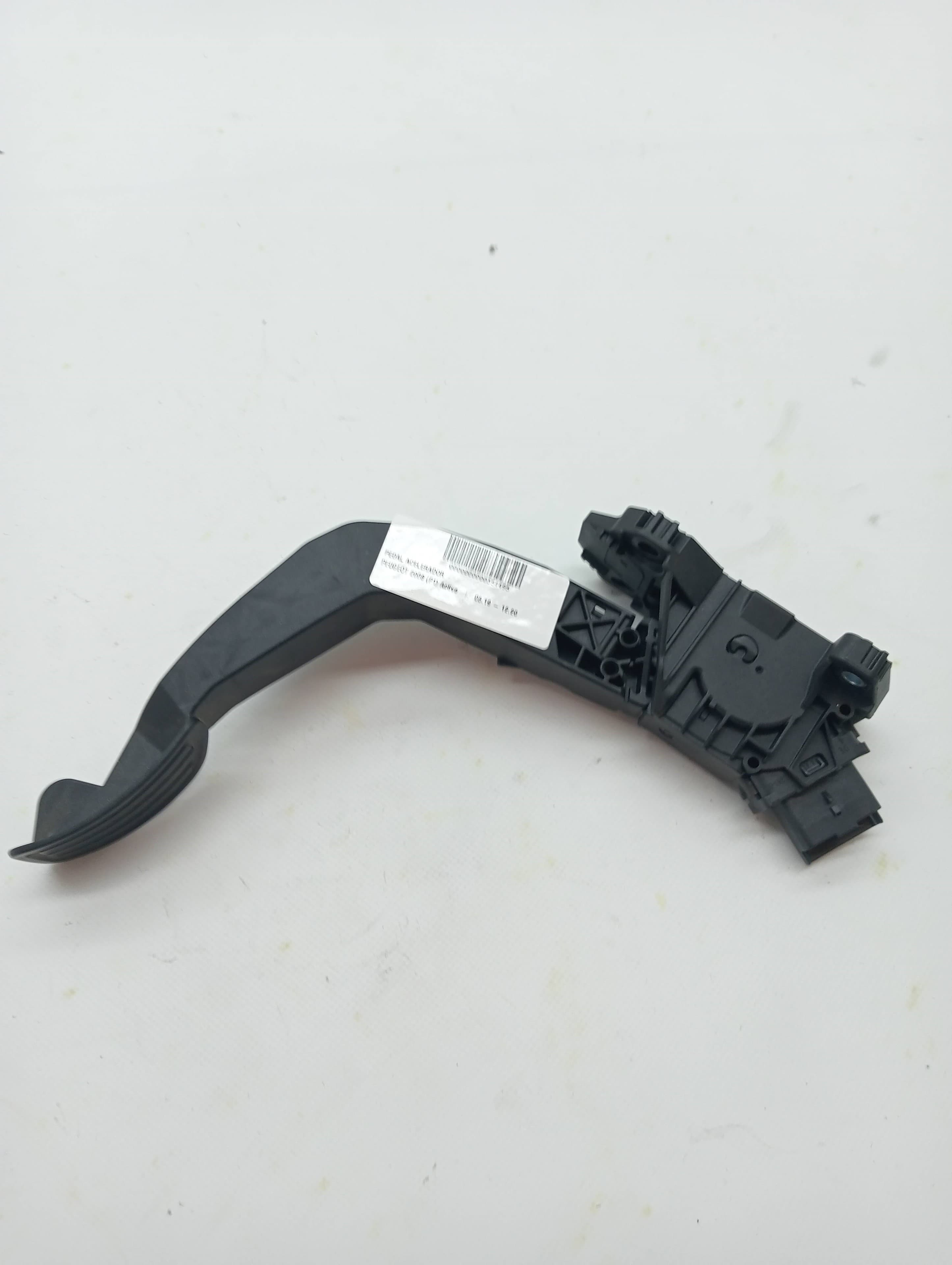 Pedal acelerador PEUGEOT 2008 (P1)