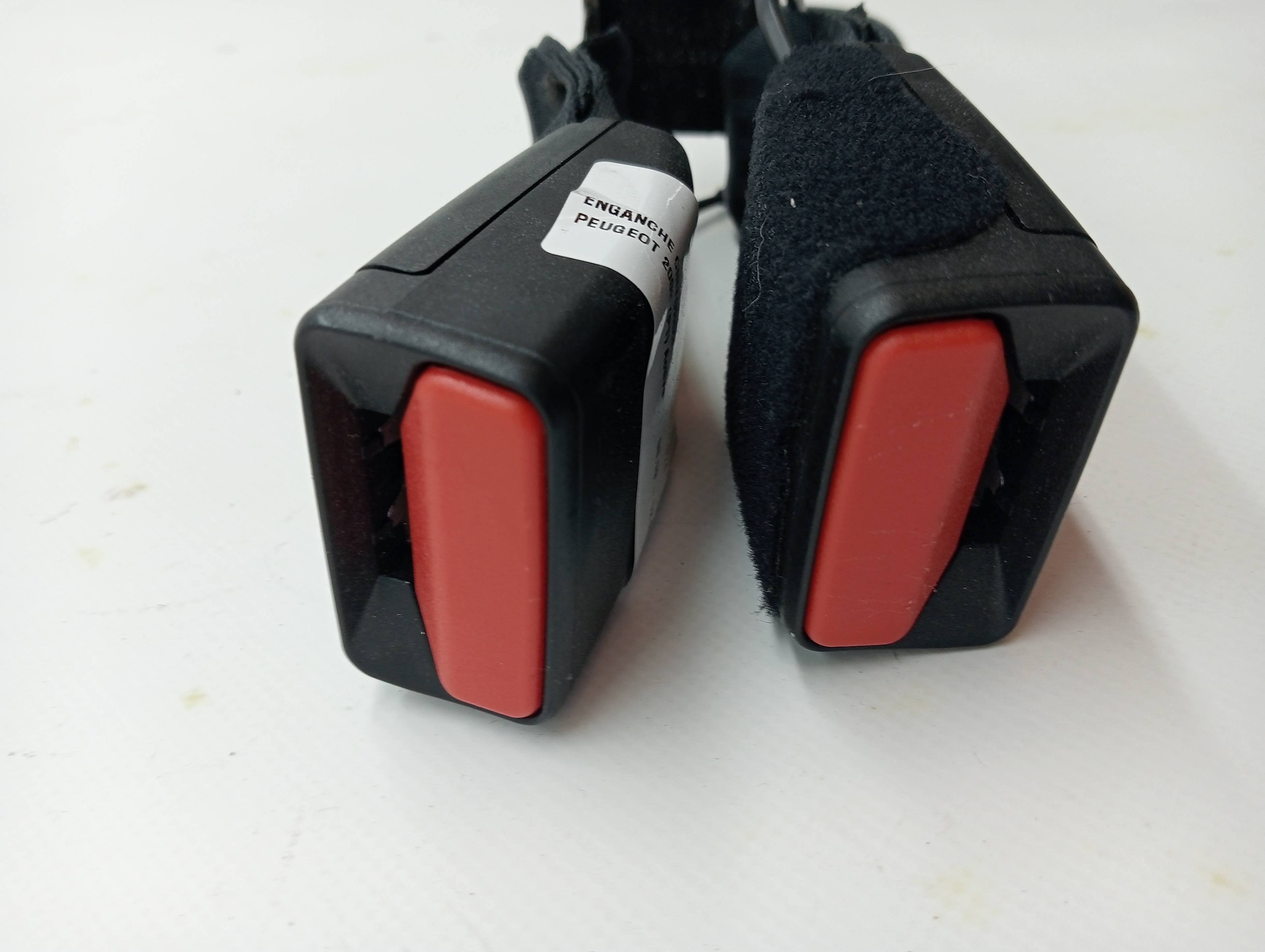 Enganche cinturon PEUGEOT 2008 (P1) 3