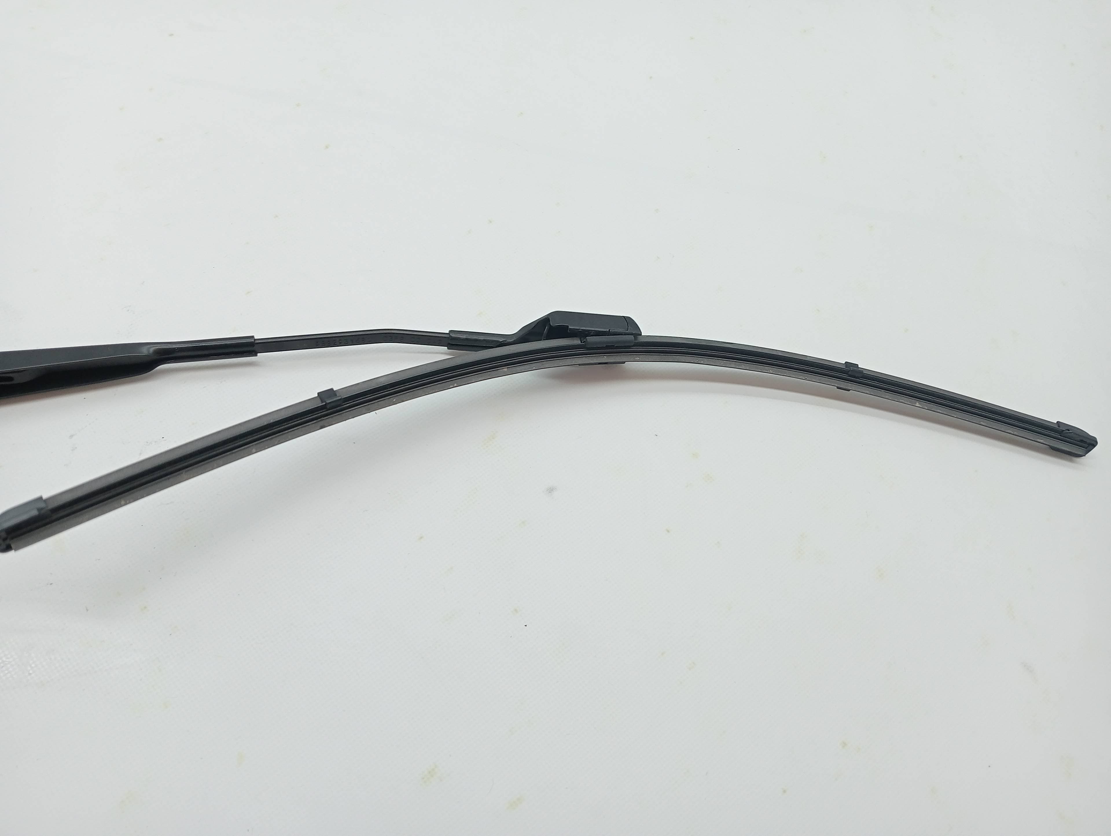 Brazo limpia delantero derecho PEUGEOT 2008 (P1) 2