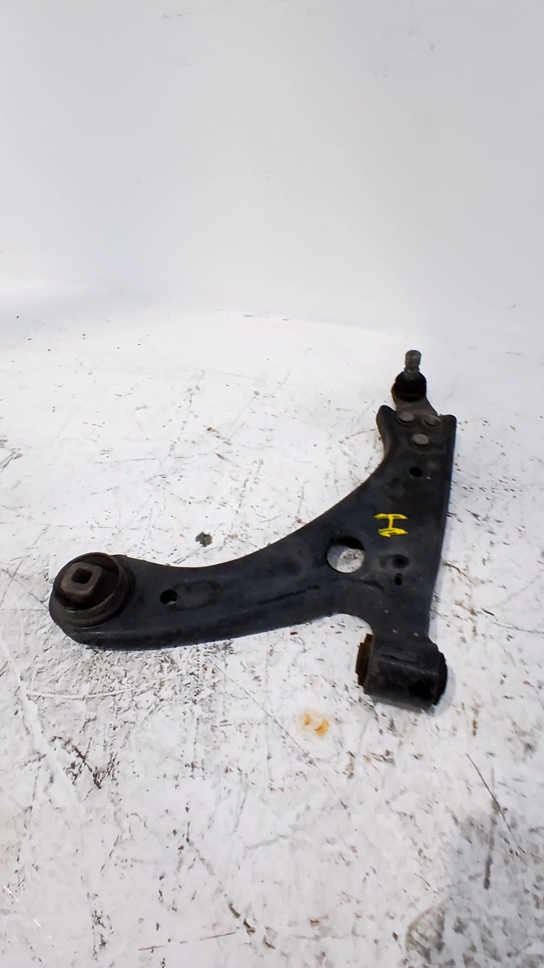 Brazo suspension inferior delantero izquierdo VOLVO XC 40