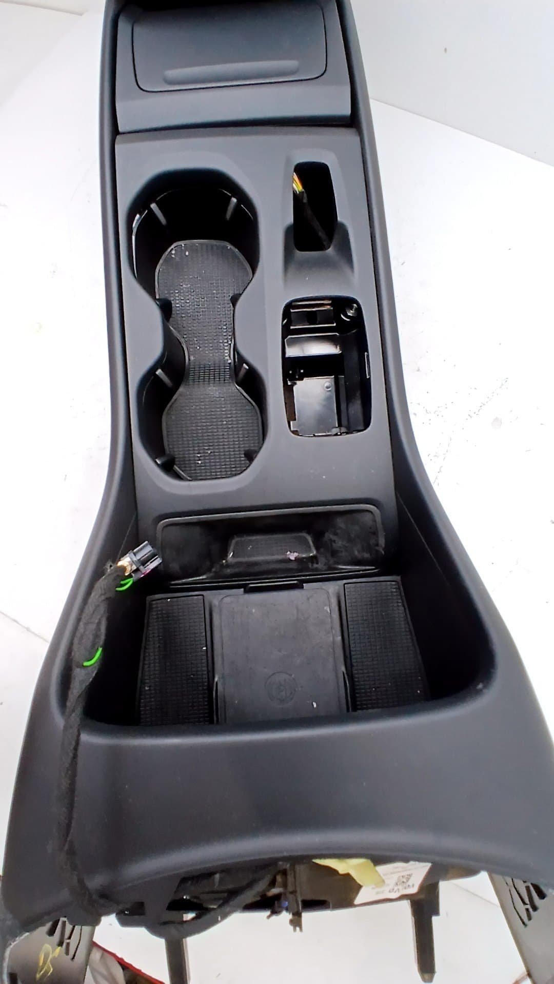 Consola central VOLVO XC 40 5