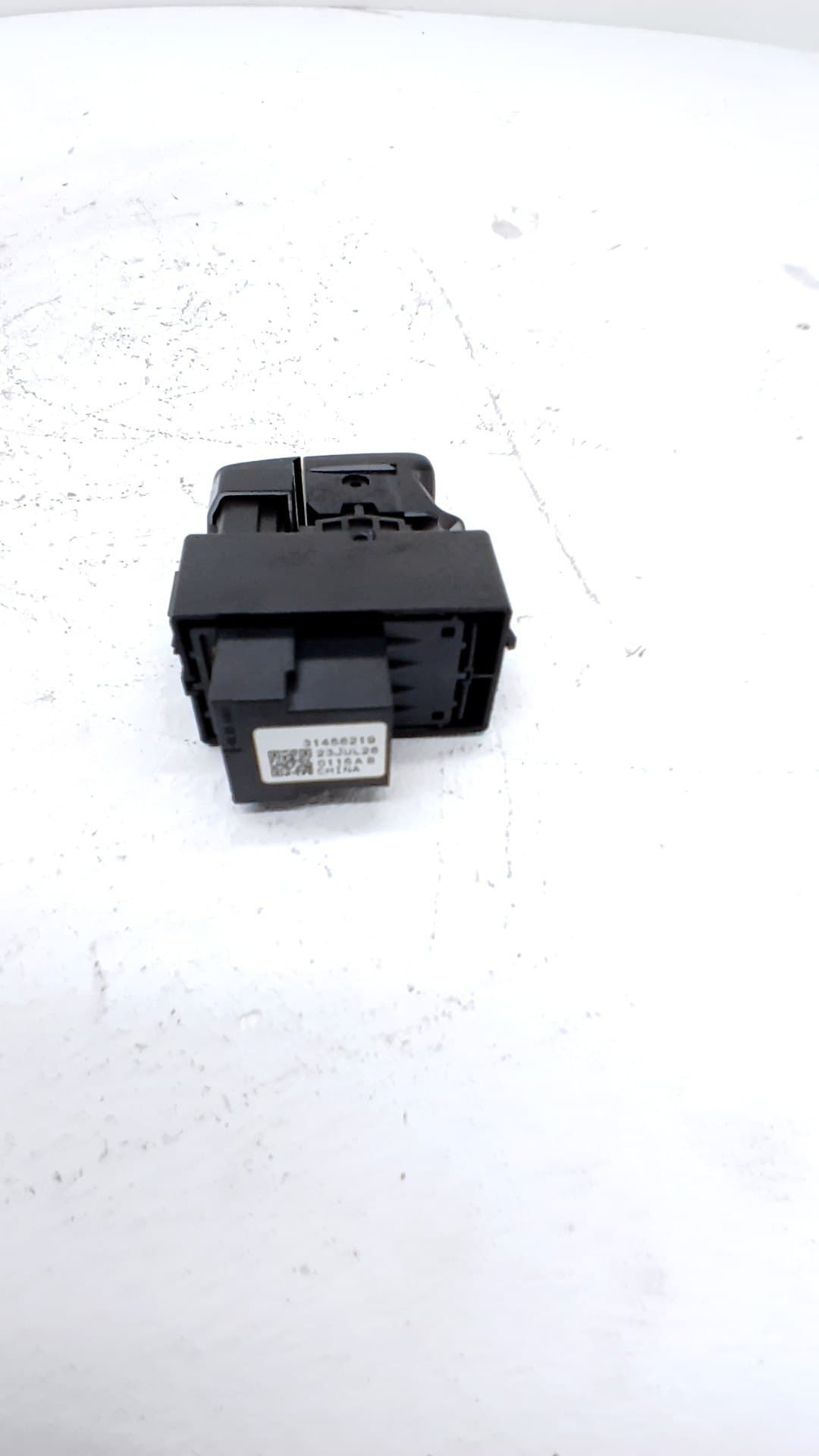Freno de mano electrico VOLVO XC 40 3
