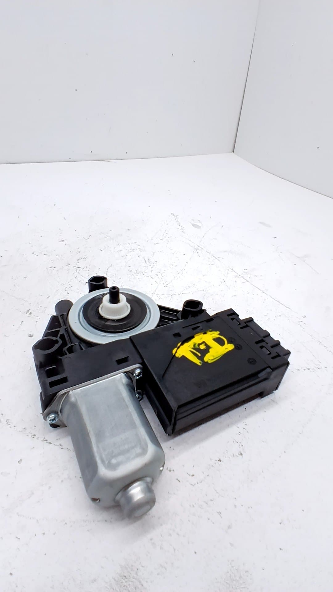 Motor elevalunas trasero derecho VOLVO XC 40 4
