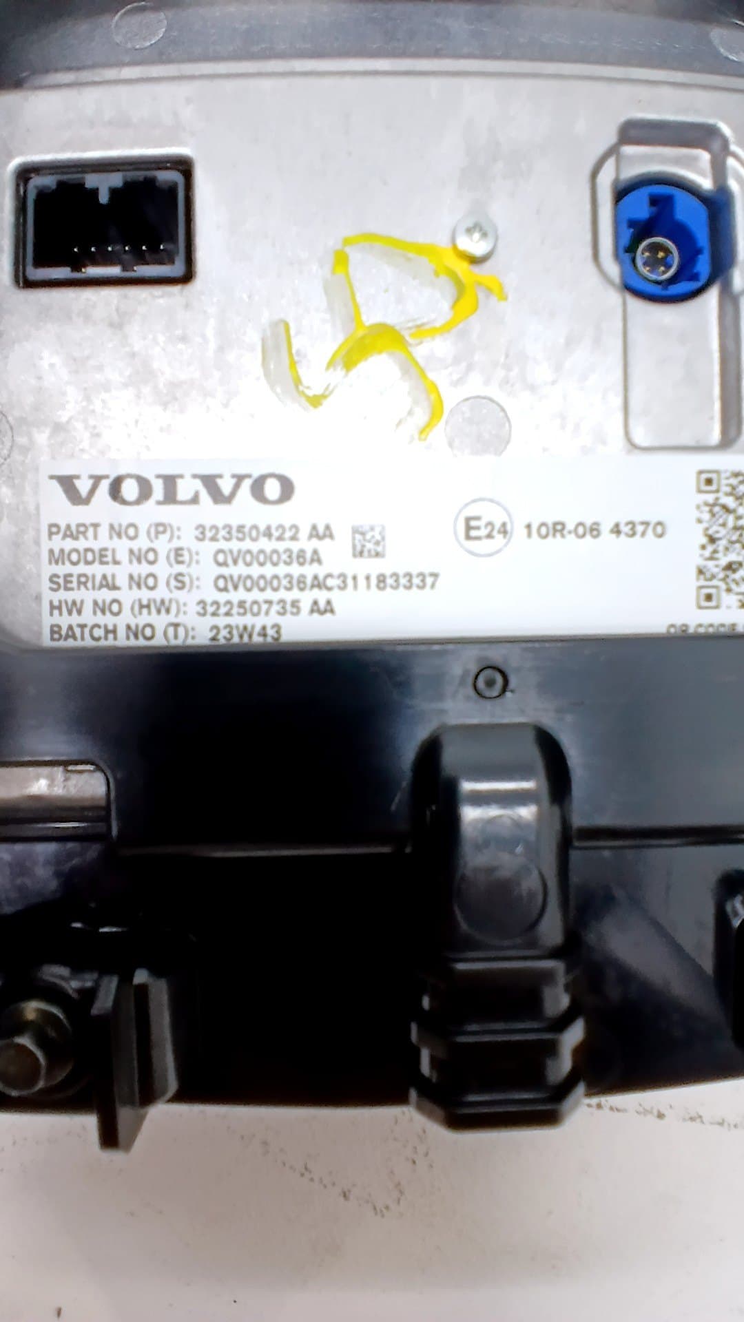 Pantalla multifuncion VOLVO XC 40 2