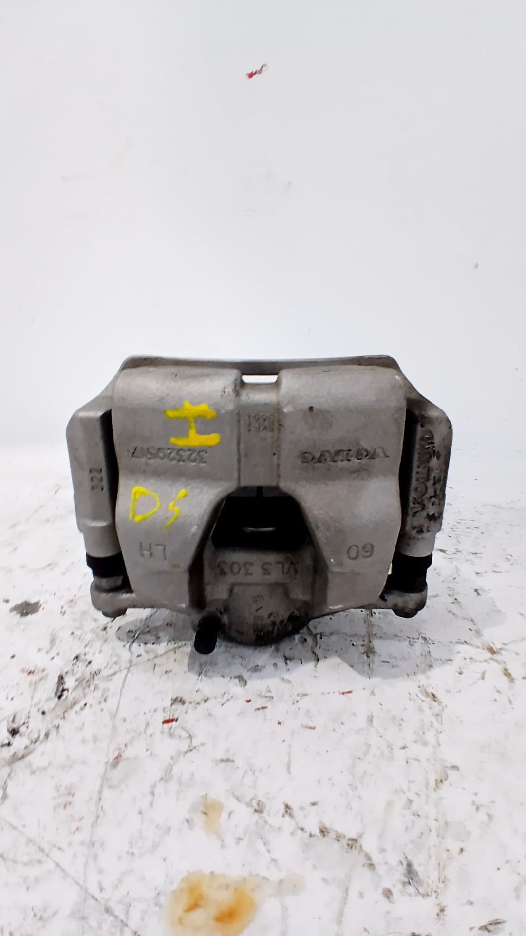 Recambio VOLVO XC 40 ref. 32329517 2