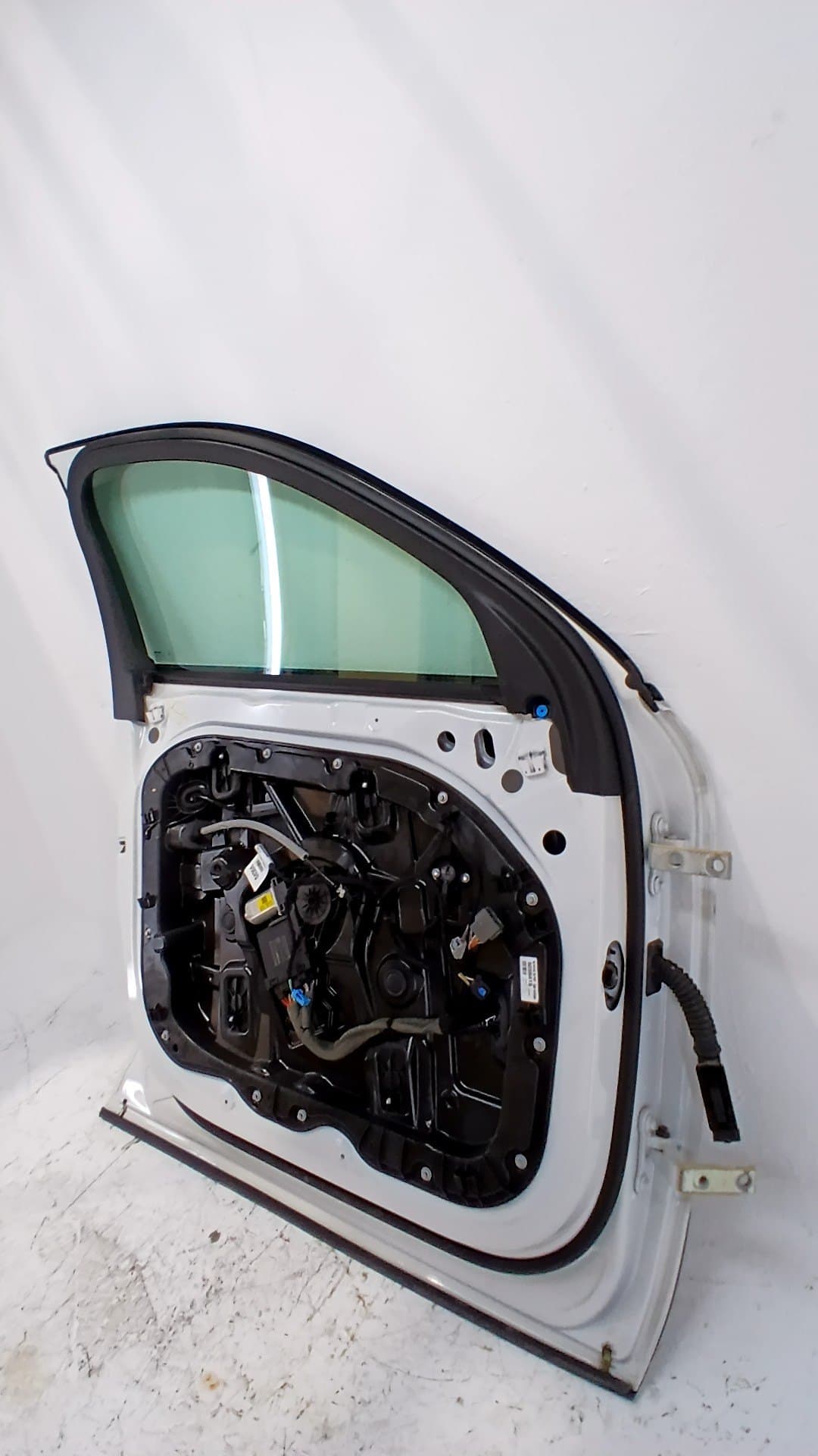 Puerta delantera izquierda VOLVO XC 40 2