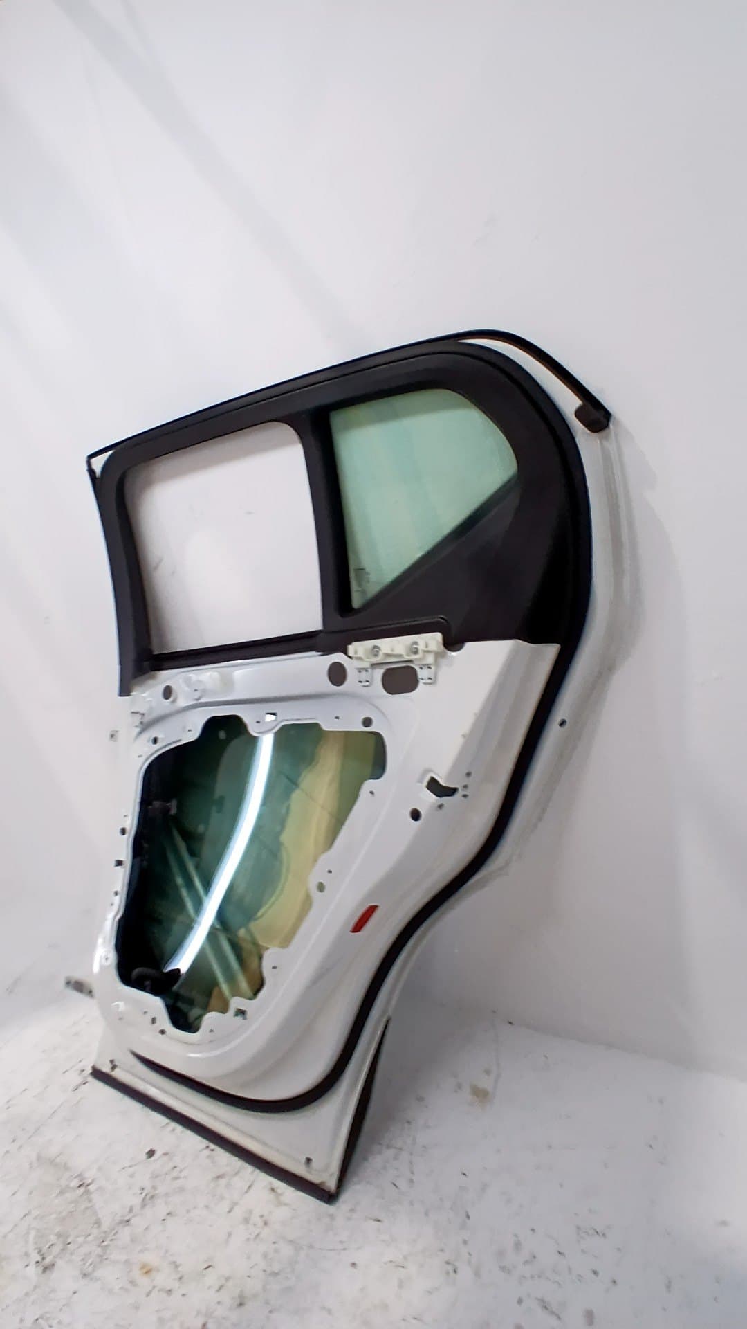 Puerta trasera derecha VOLVO XC 40 2