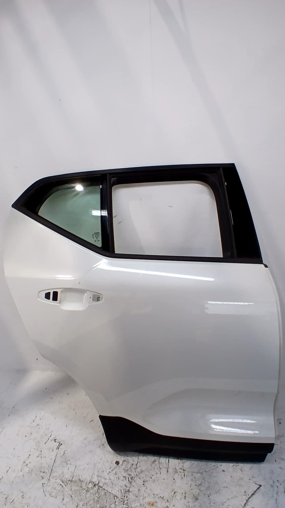 Puerta trasera derecha VOLVO XC 40