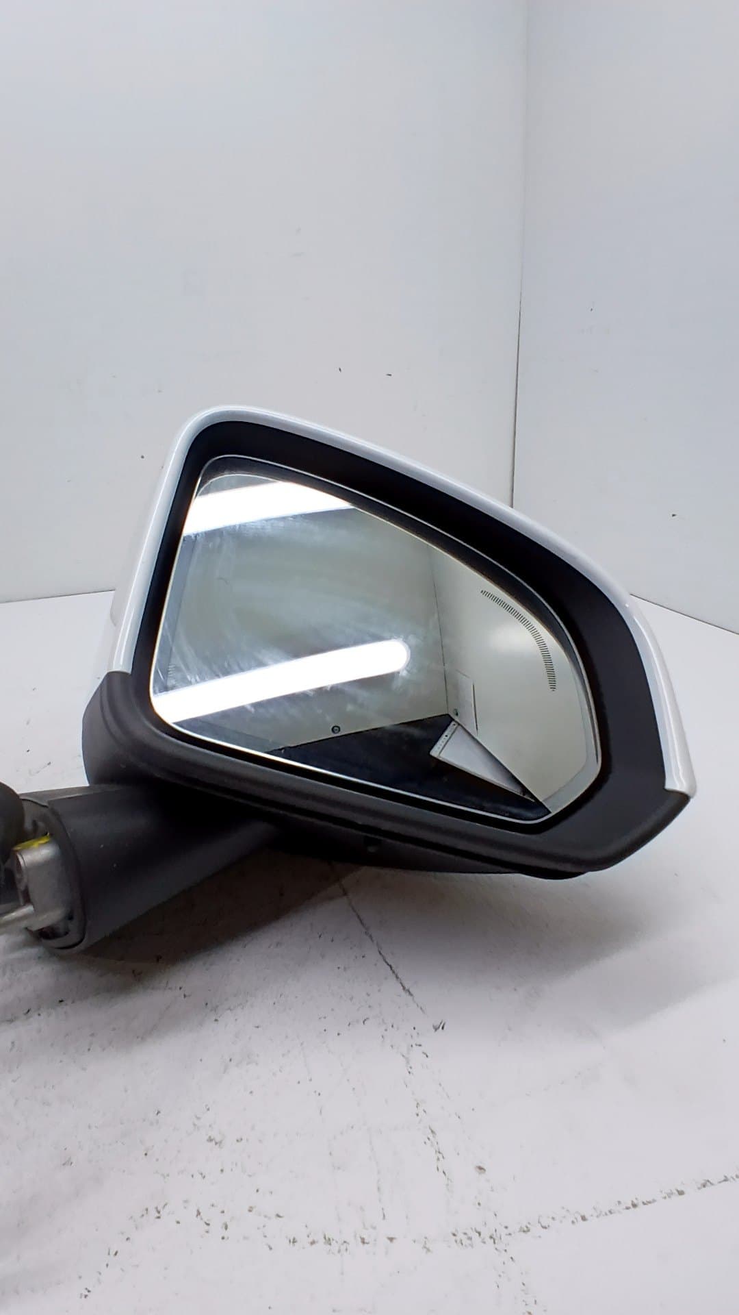 Retrovisor derecho VOLVO XC 40 4