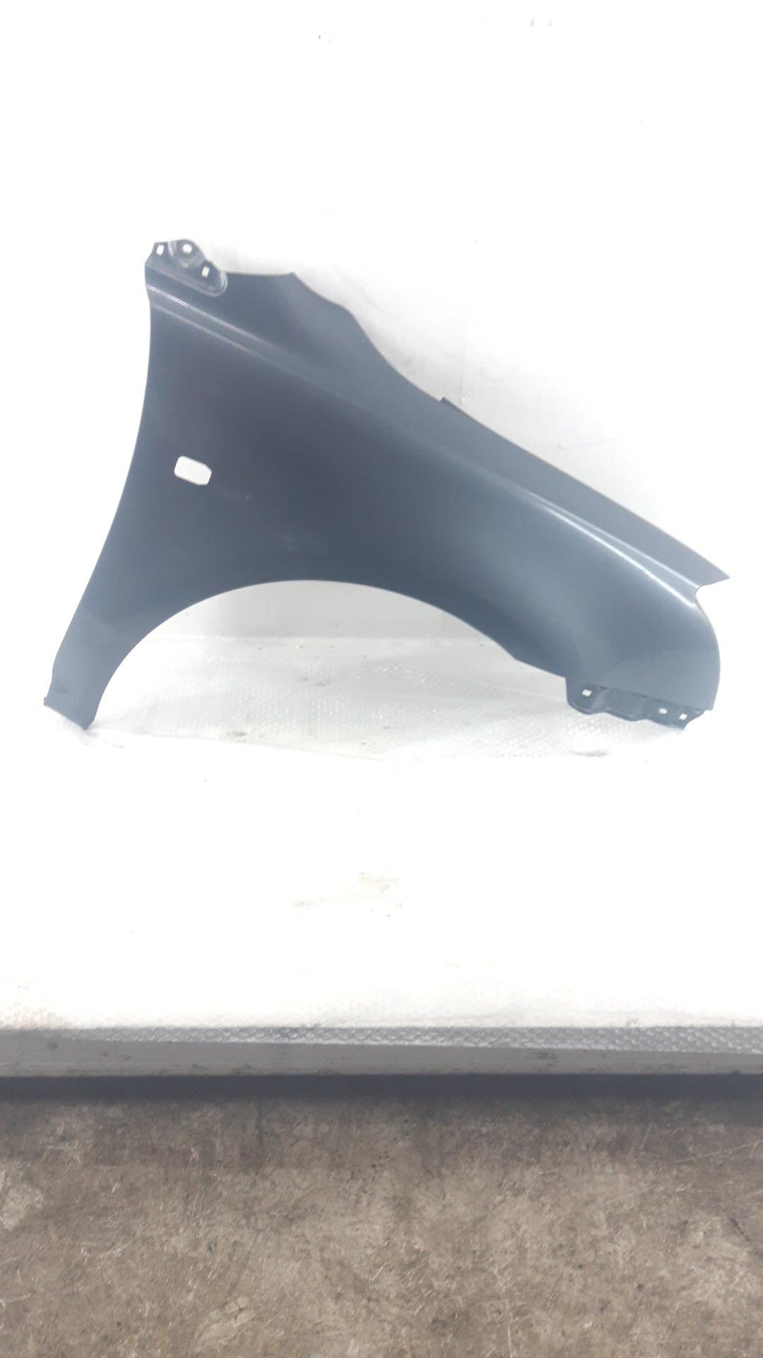 Aleta delantera derecha TOYOTA AVENSIS (_T25_)