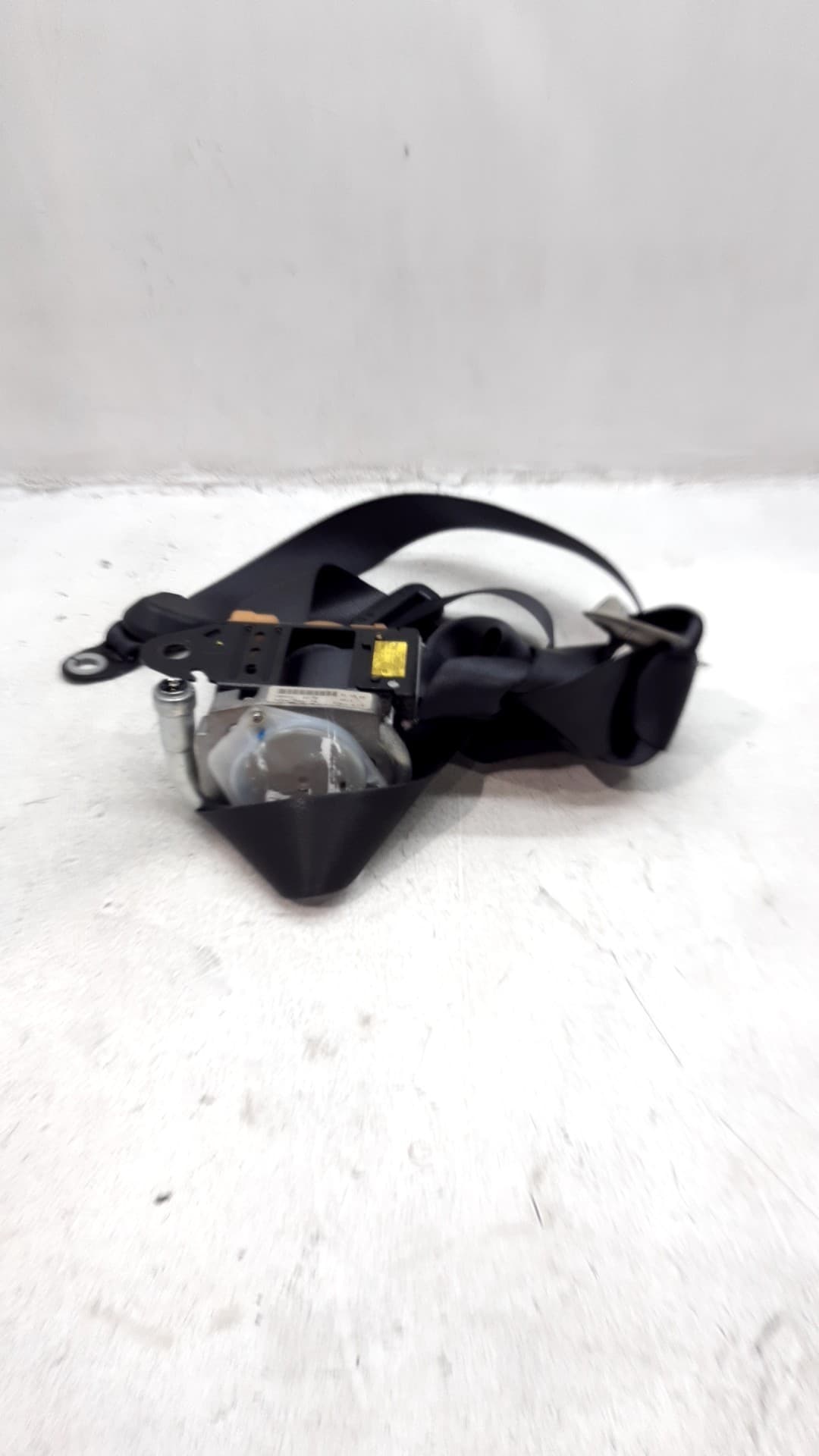 Cinturon seguridad delantero izquierdo TOYOTA AVENSIS (_T25_)