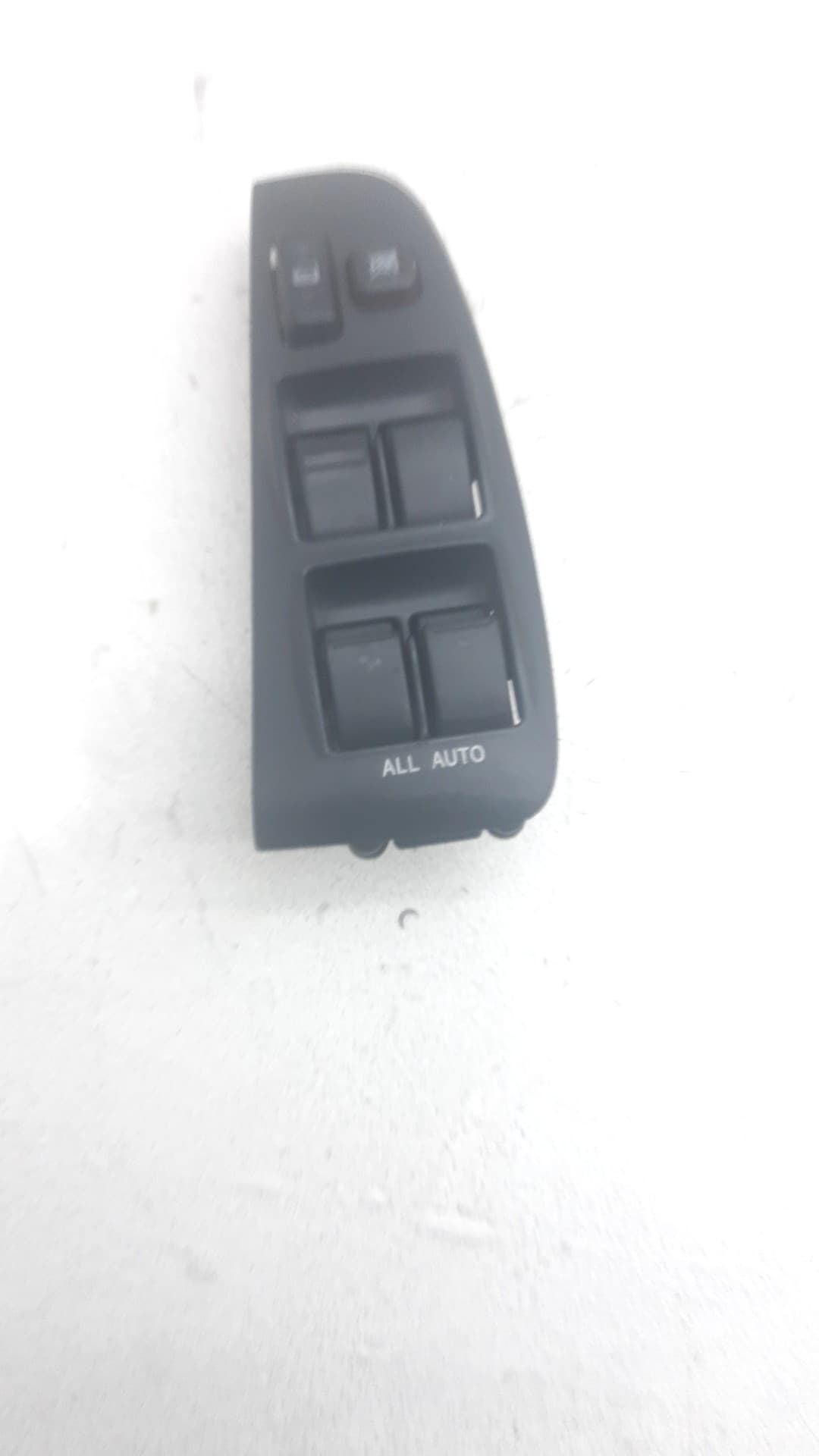 Mando elevalunas delantero izquierdo TOYOTA AVENSIS (_T25_)