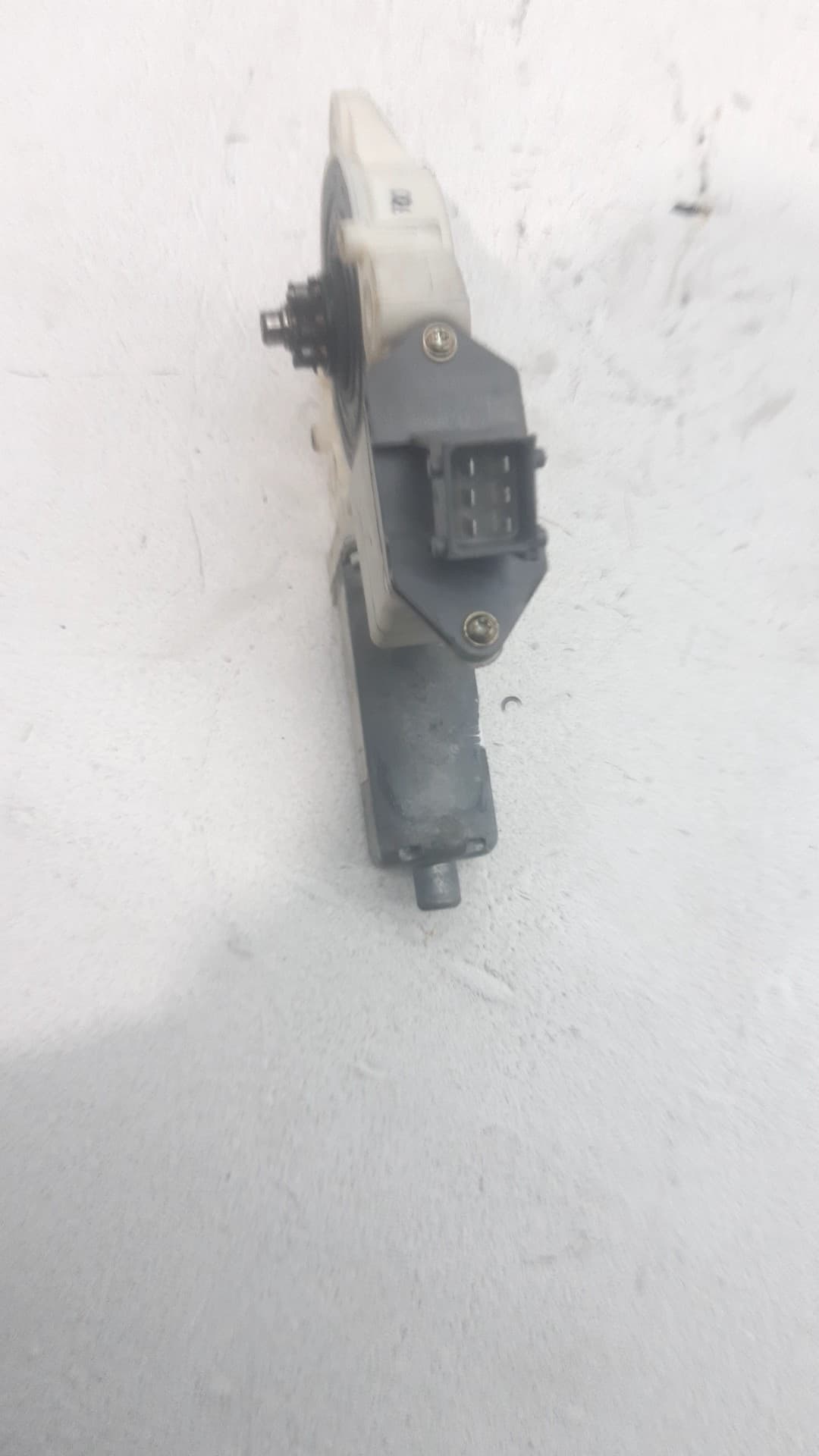 Motor elevalunas delantero izquierdo TOYOTA AVENSIS (_T25_) 3