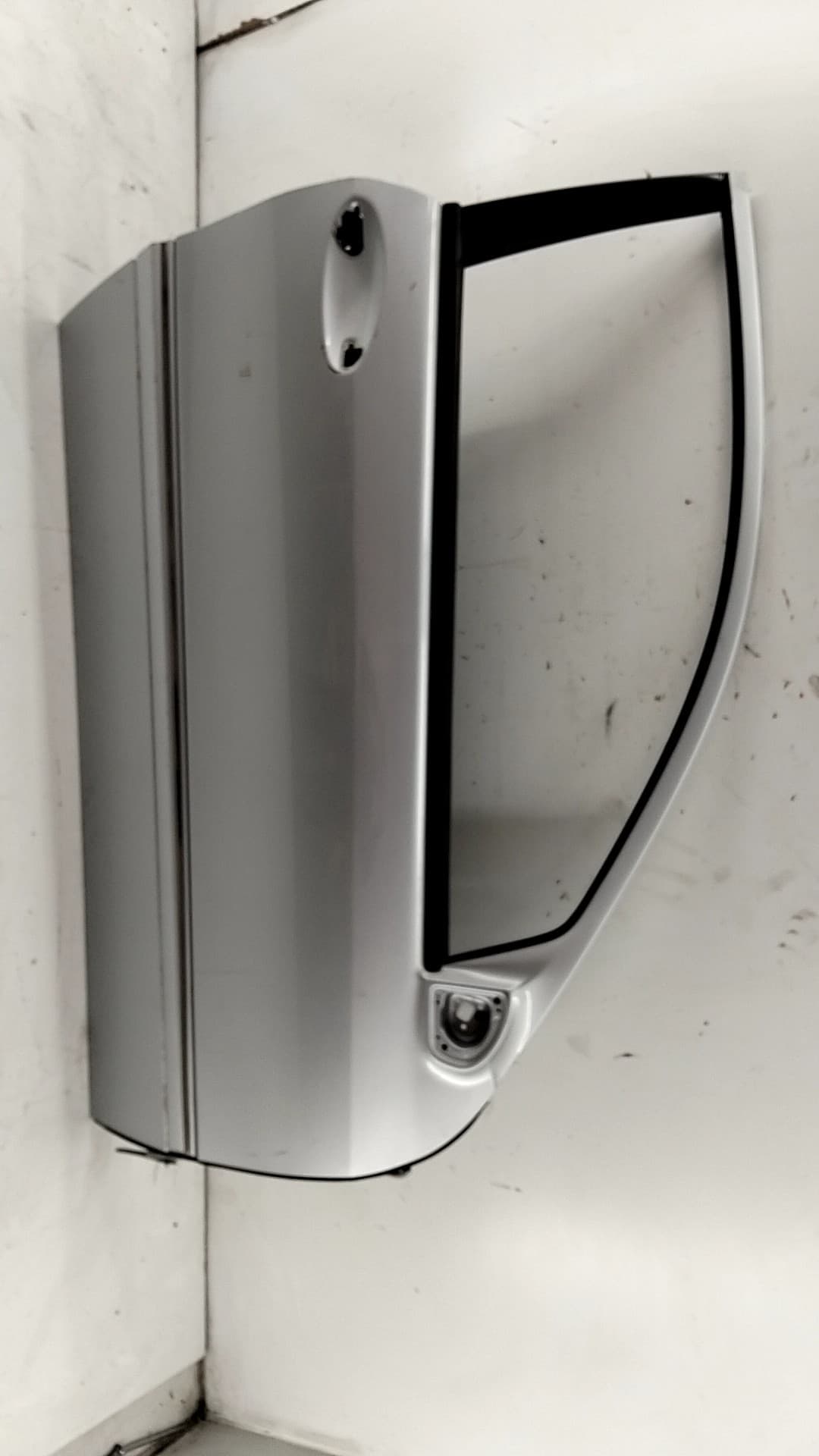 Puerta delantera derecha MERCEDES-BENZ CLC-CLASS 4