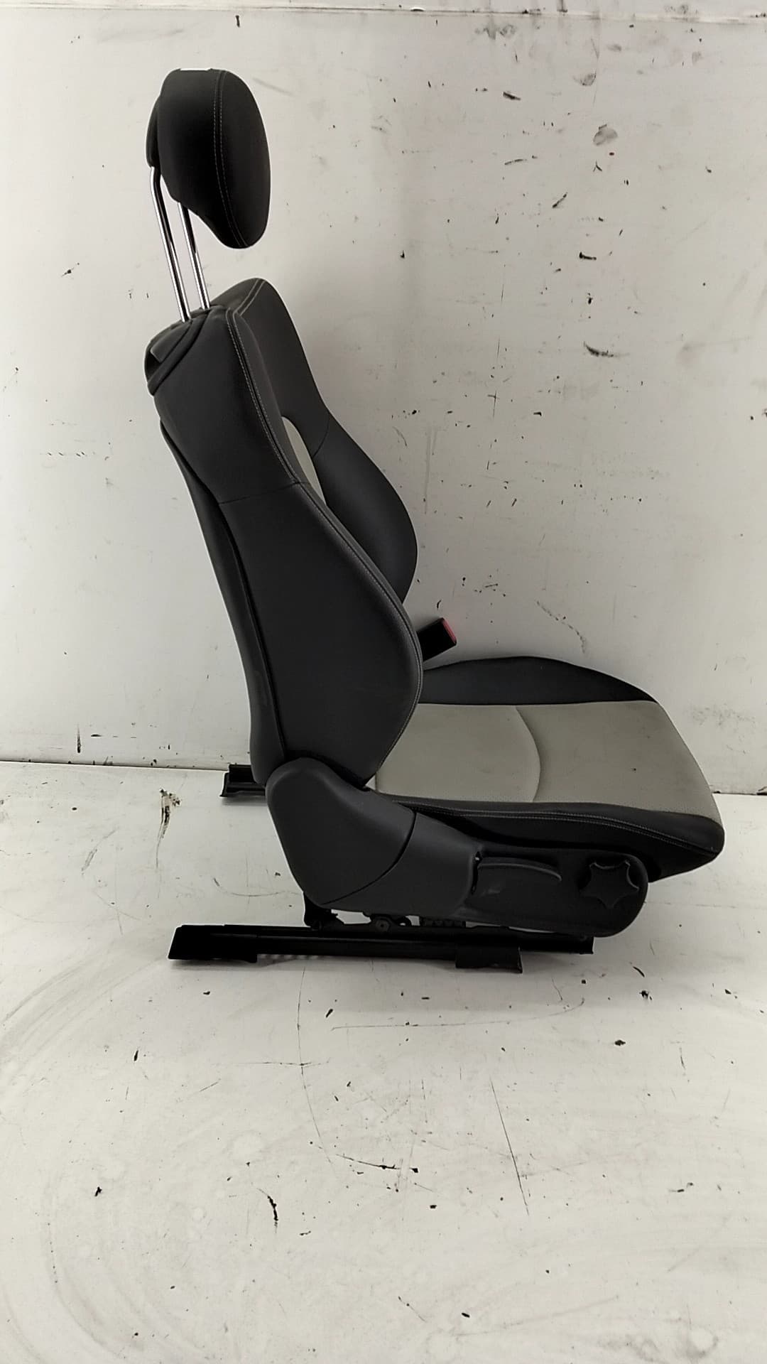 Asiento delantero derecho MERCEDES-BENZ CLC-CLASS 4