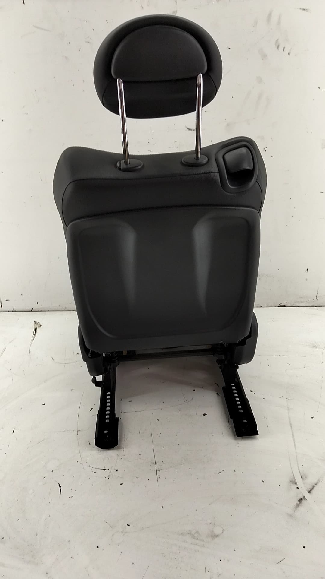 Asiento delantero derecho MERCEDES-BENZ CLC-CLASS 3