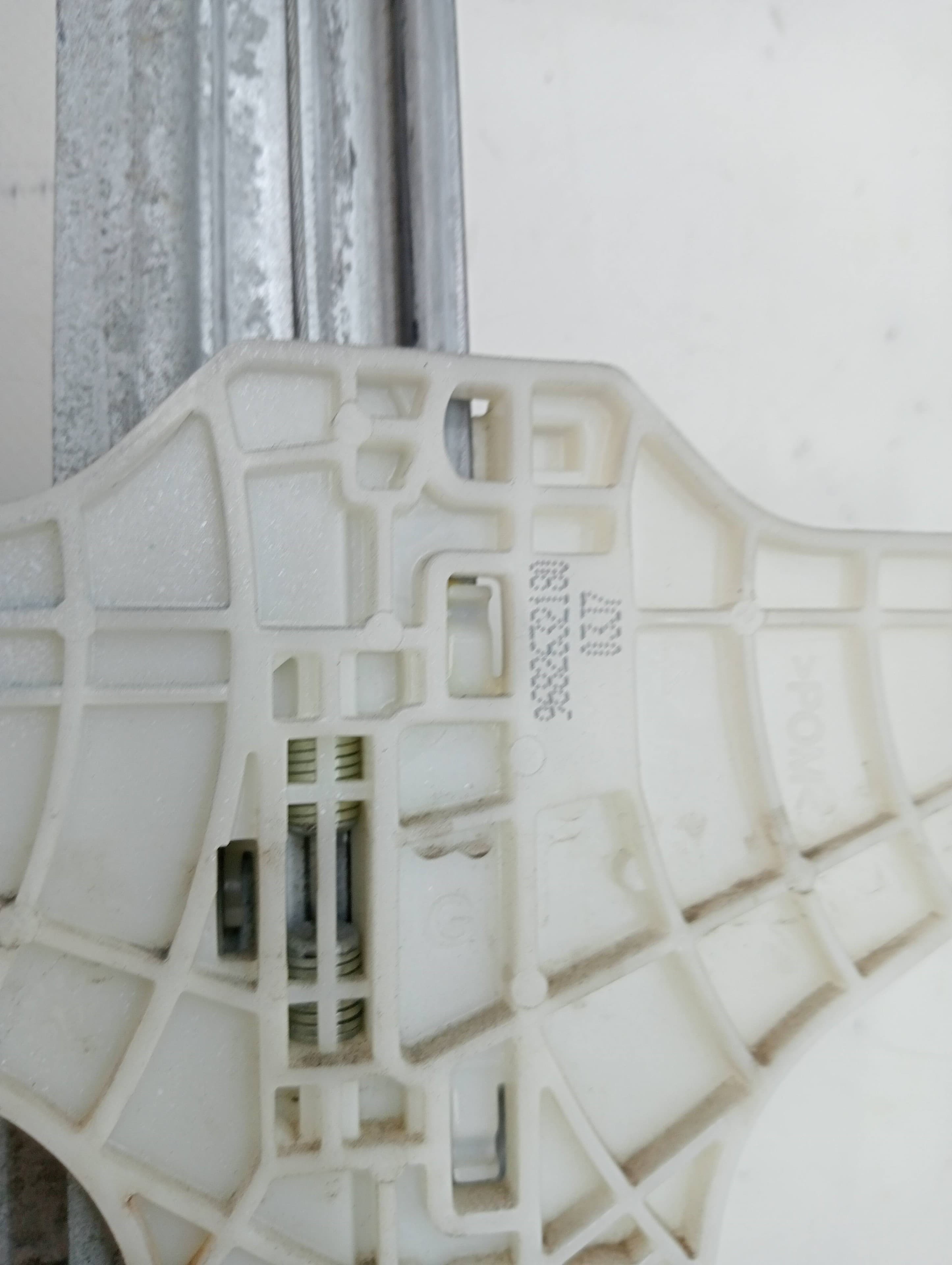 Elevalunas trasero izquierdo CITROEN C4 GRAND PICASSO 3