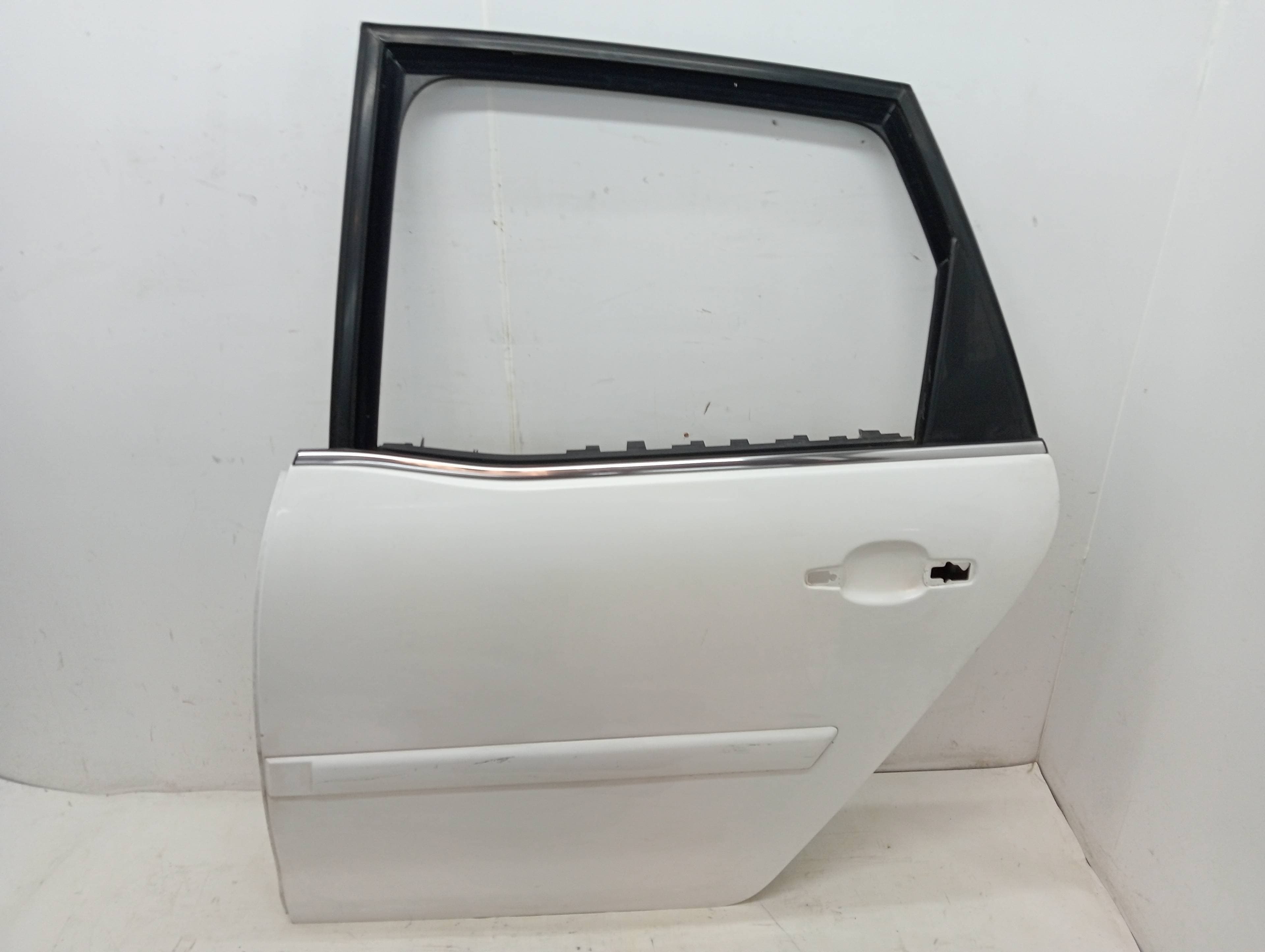 Puerta trasera izquierda CITROEN C4 GRAND PICASSO 2