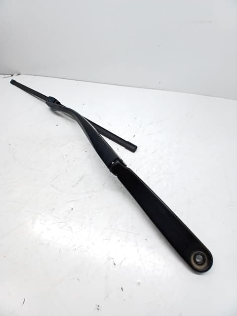 Brazo limpia delantero izquierdo BMW 5 (F10)