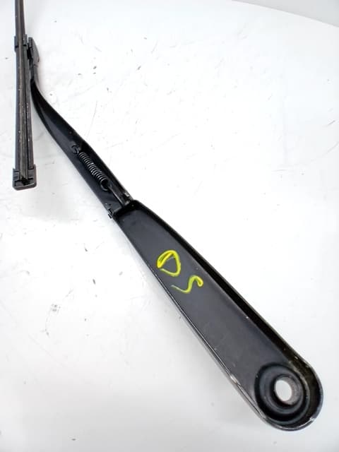 Brazo limpia delantero izquierdo BMW 5 (F10) 2