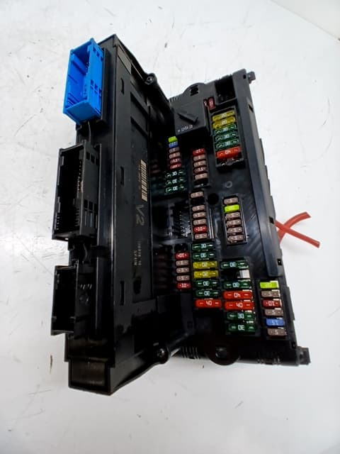 Caja reles / fusibles BMW 5 (F10)