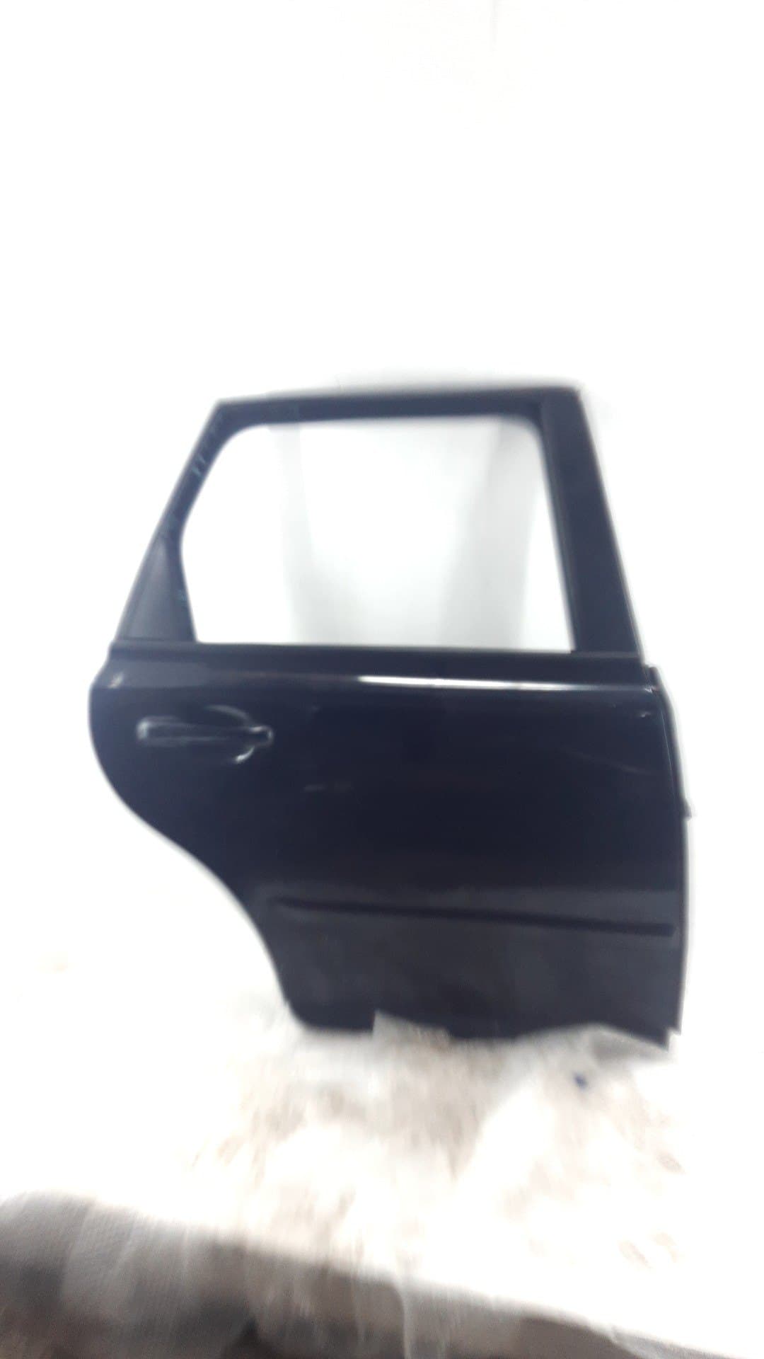Puerta trasera derecha VOLVO V50 FAMILIAR