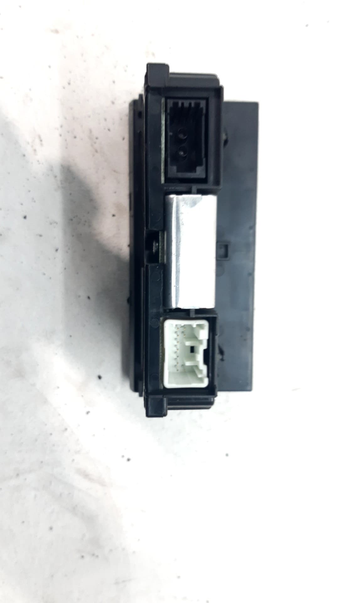 Pantalla multifuncion VOLVO V50 FAMILIAR 3