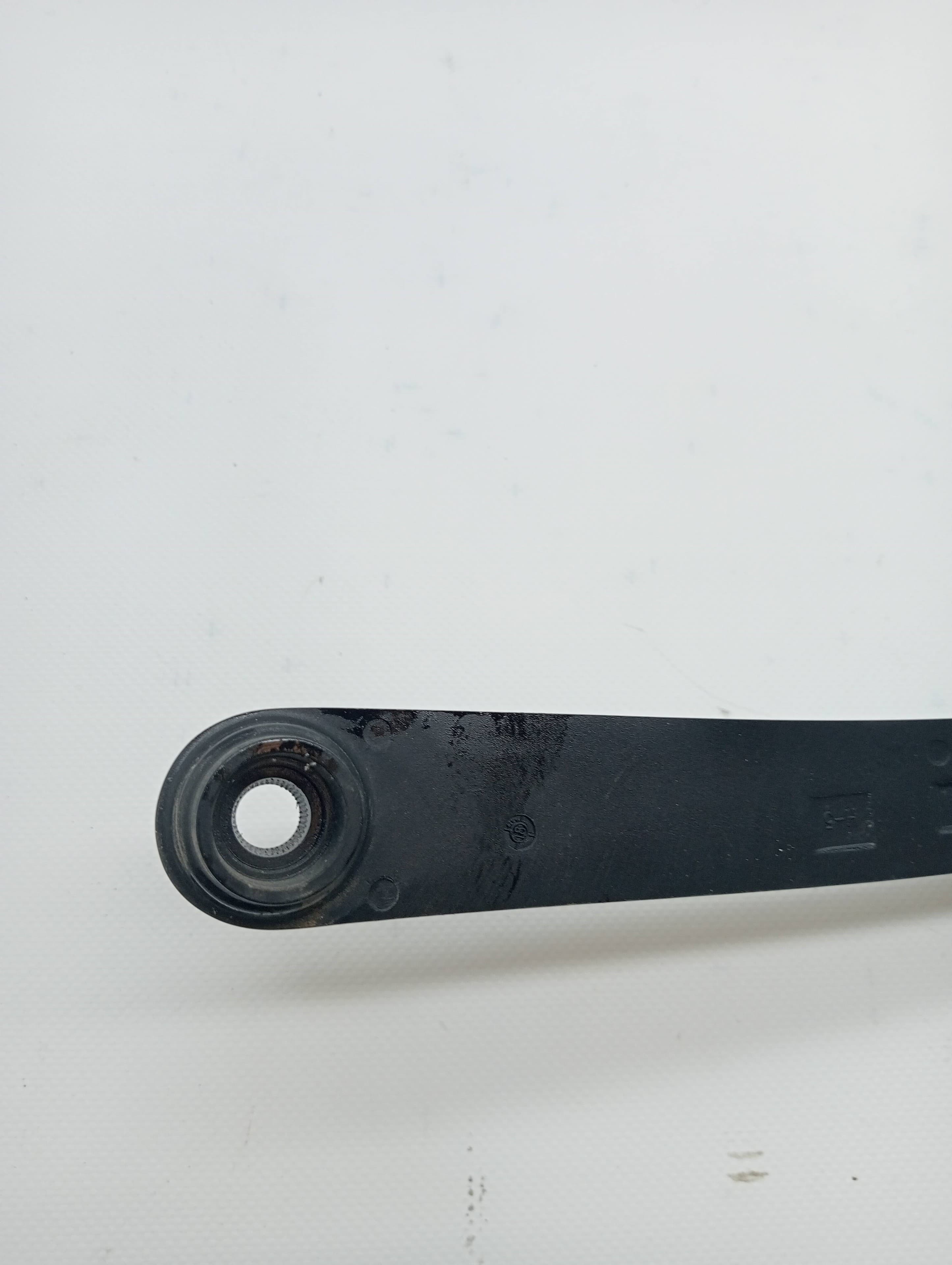 Brazo limpia delantero izquierdo NISSAN JUKE (F15) 3