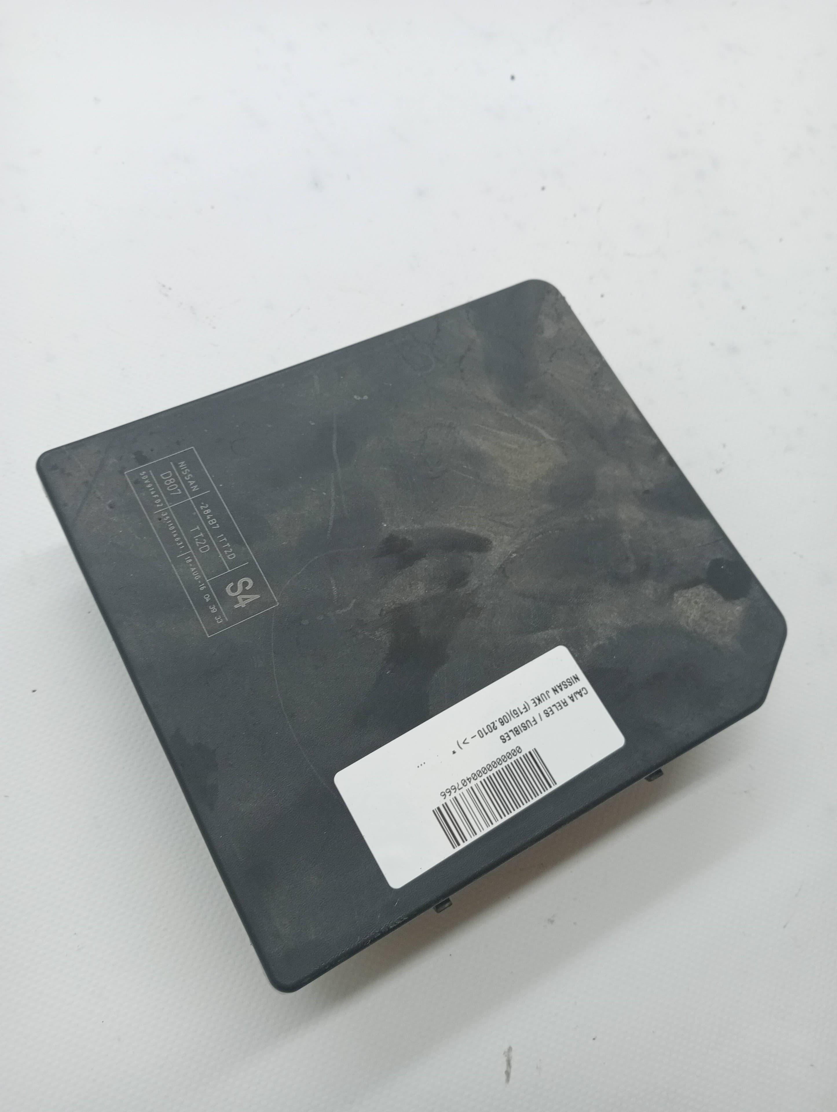 Caja reles / fusibles NISSAN JUKE (F15) 3