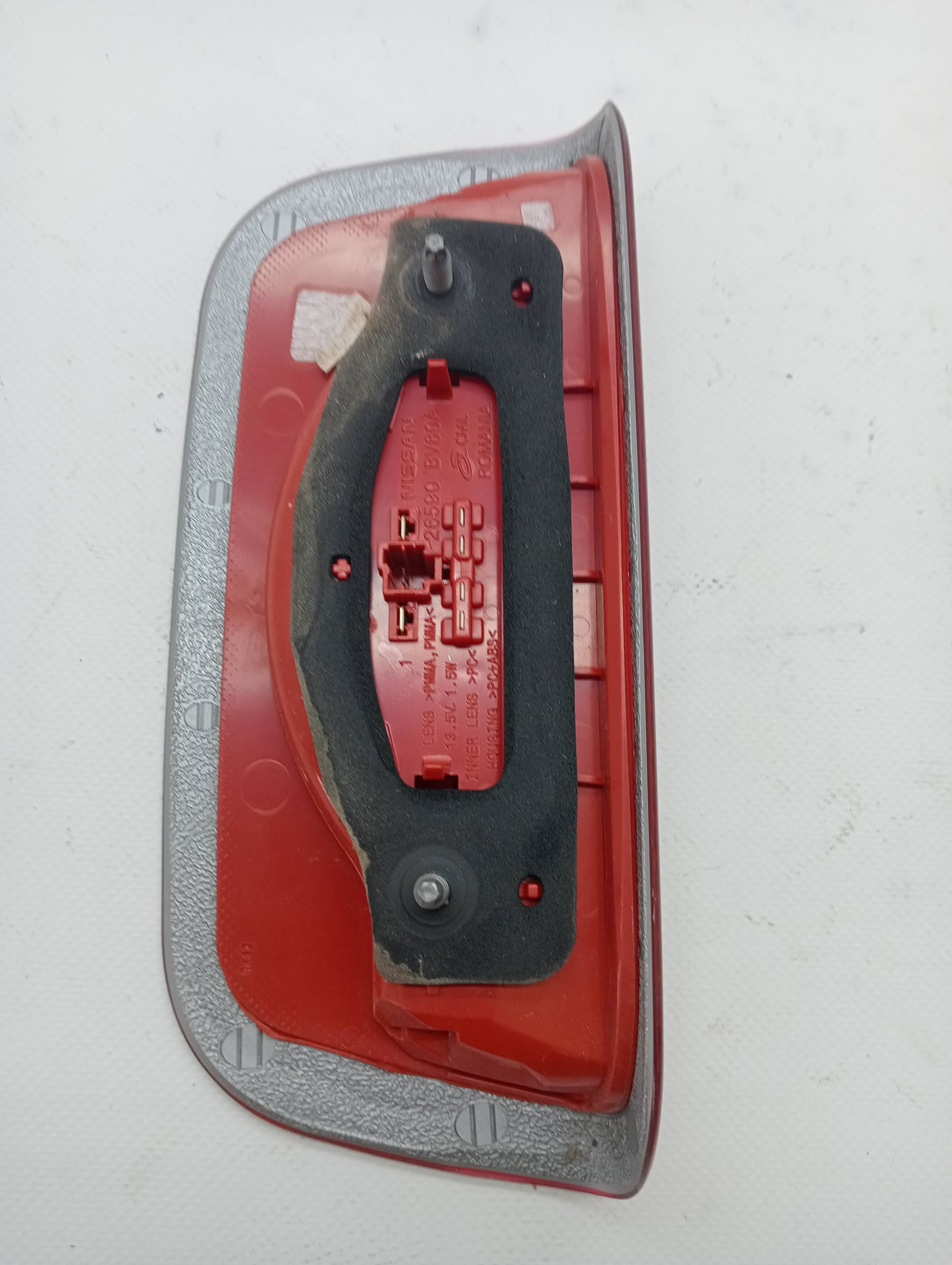 Luz central de freno NISSAN JUKE (F15) 2