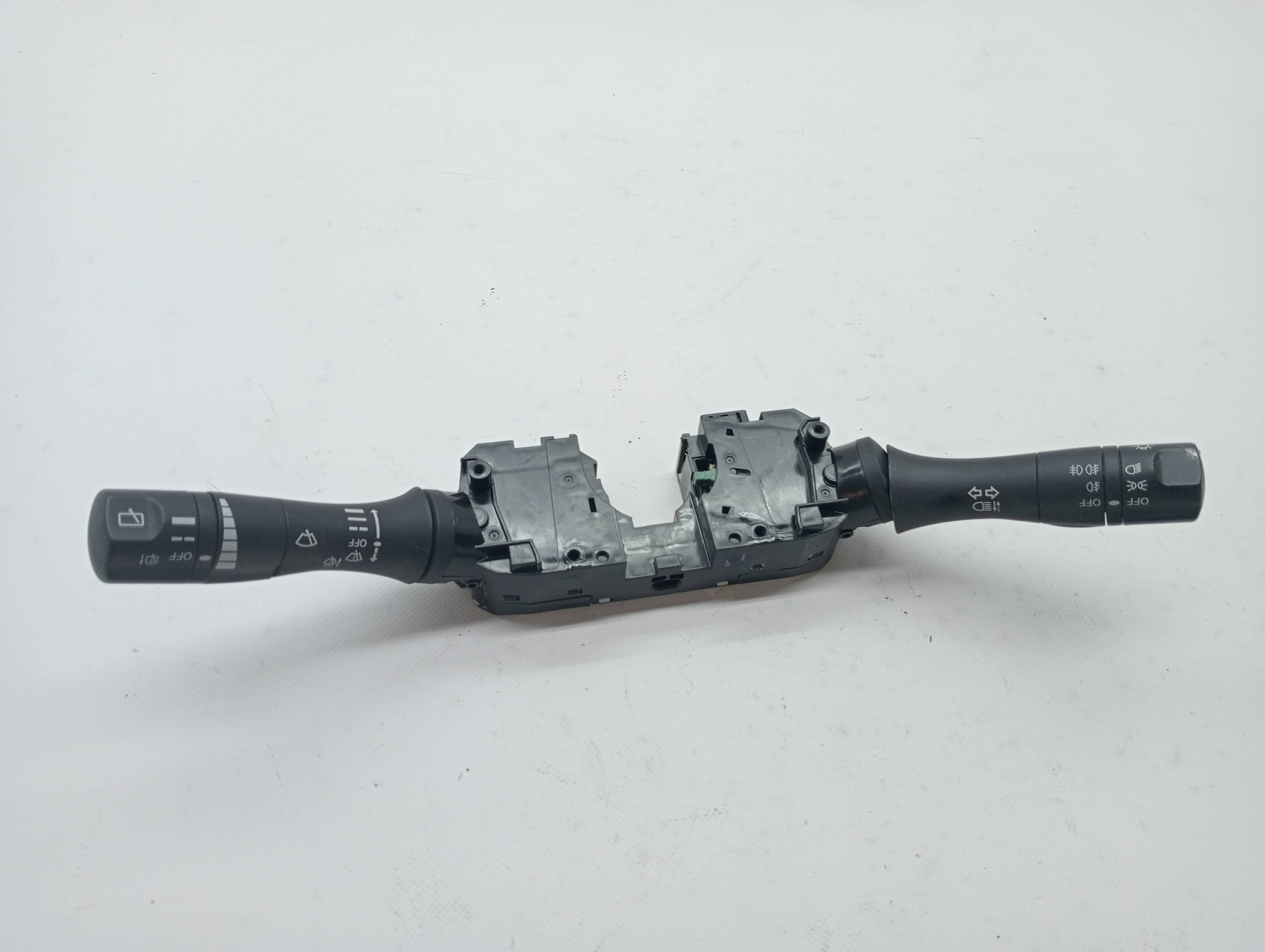 Mando multifuncion NISSAN JUKE (F15) 4