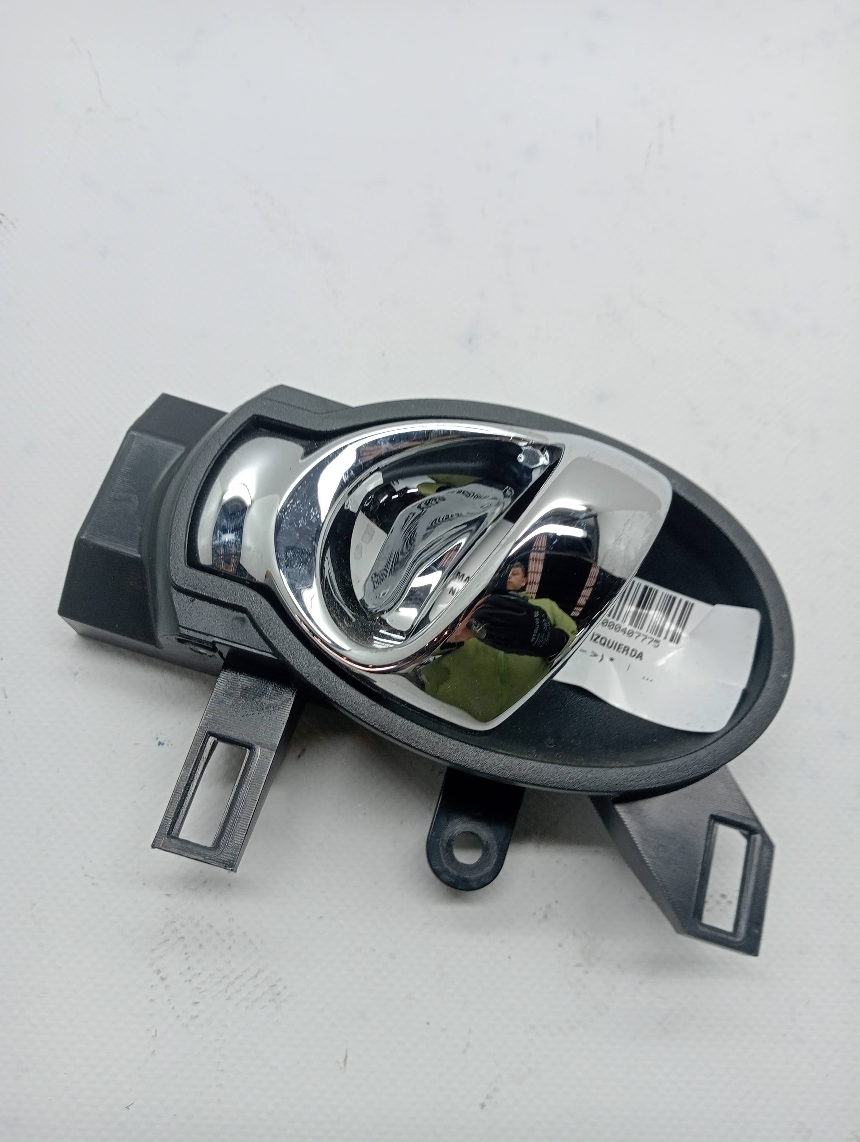 Maneta interior trasera izquierda NISSAN JUKE (F15)