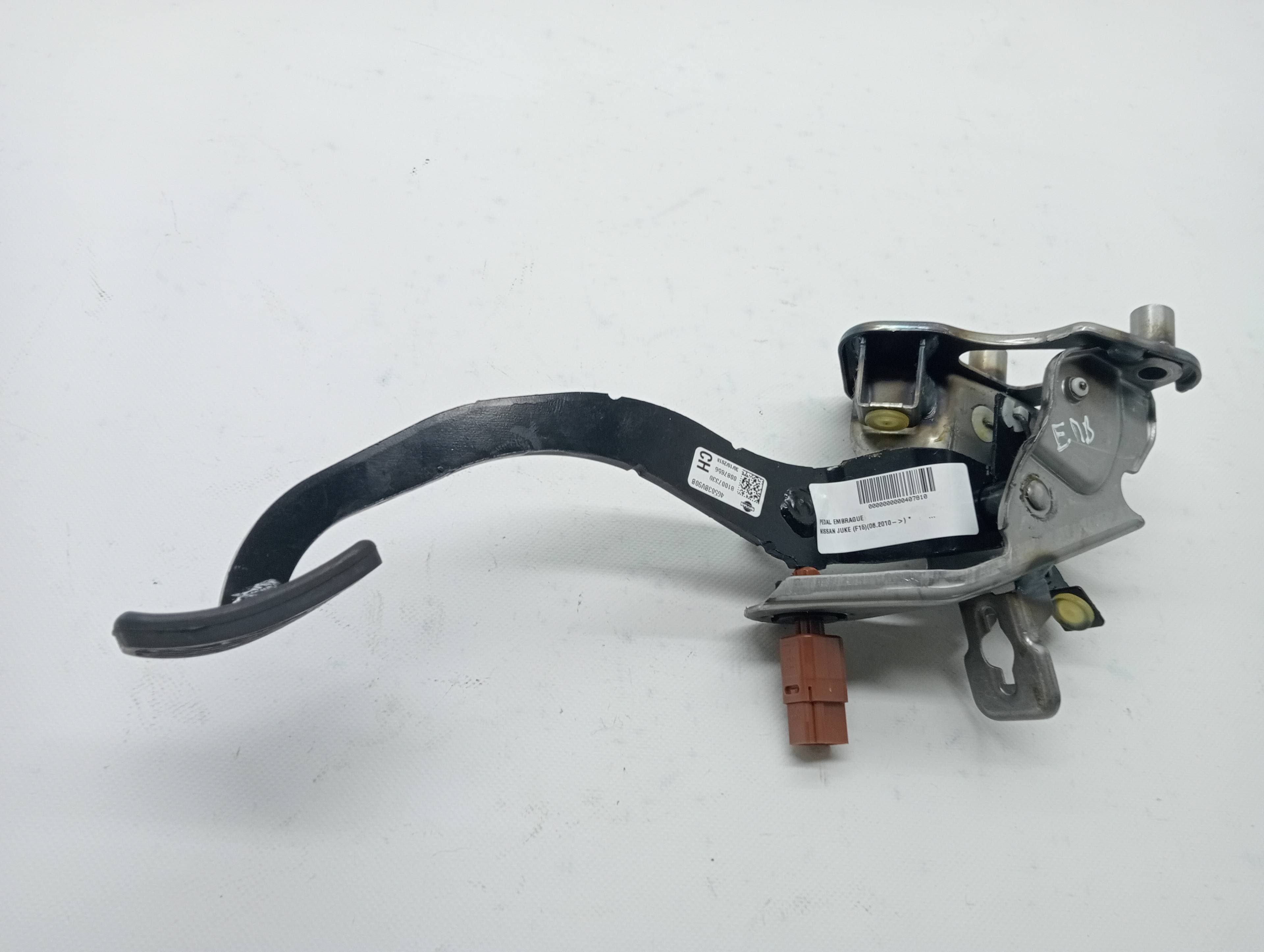Pedal embrague NISSAN JUKE (F15) 3