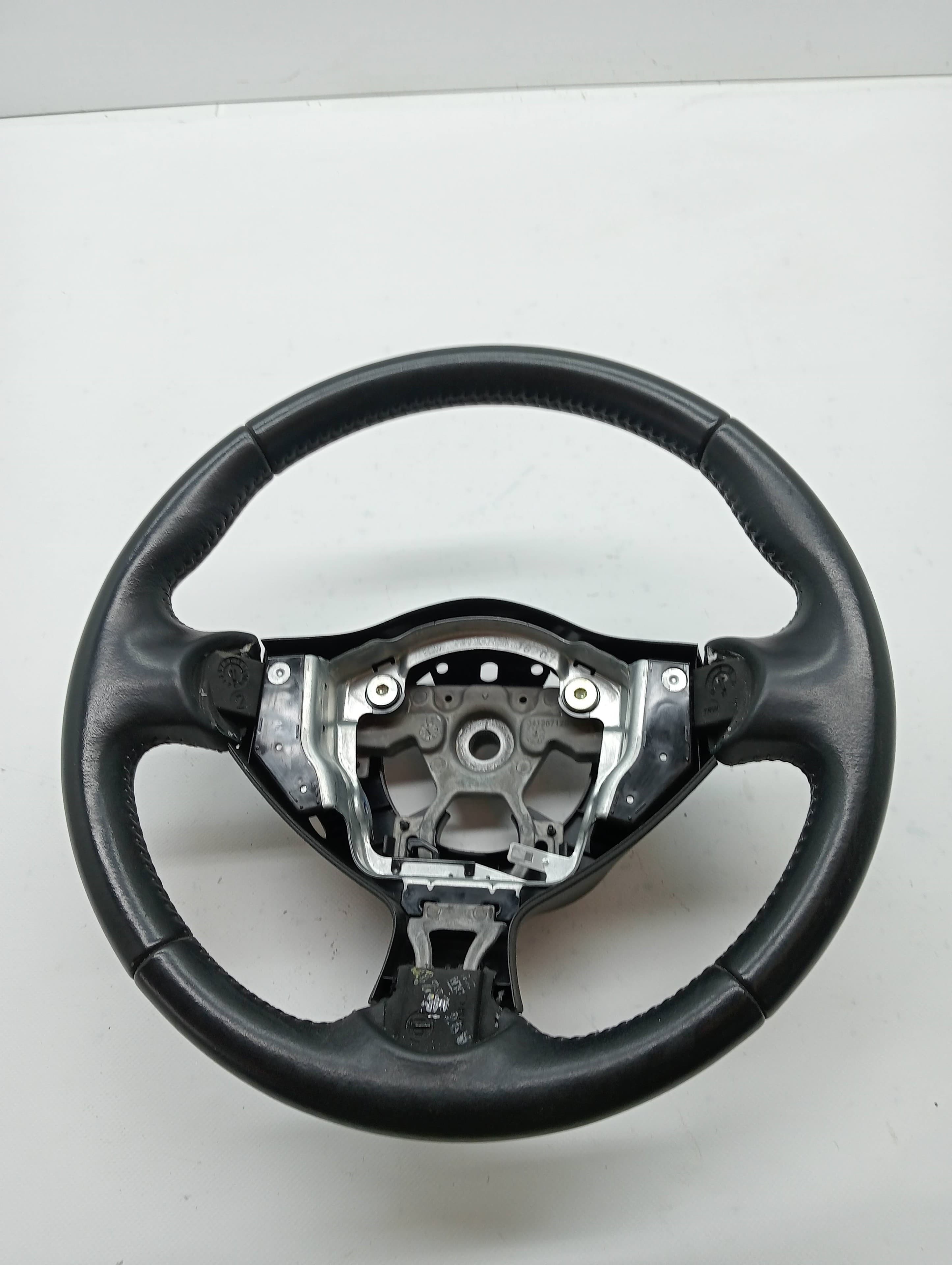 Volante NISSAN JUKE (F15) 3