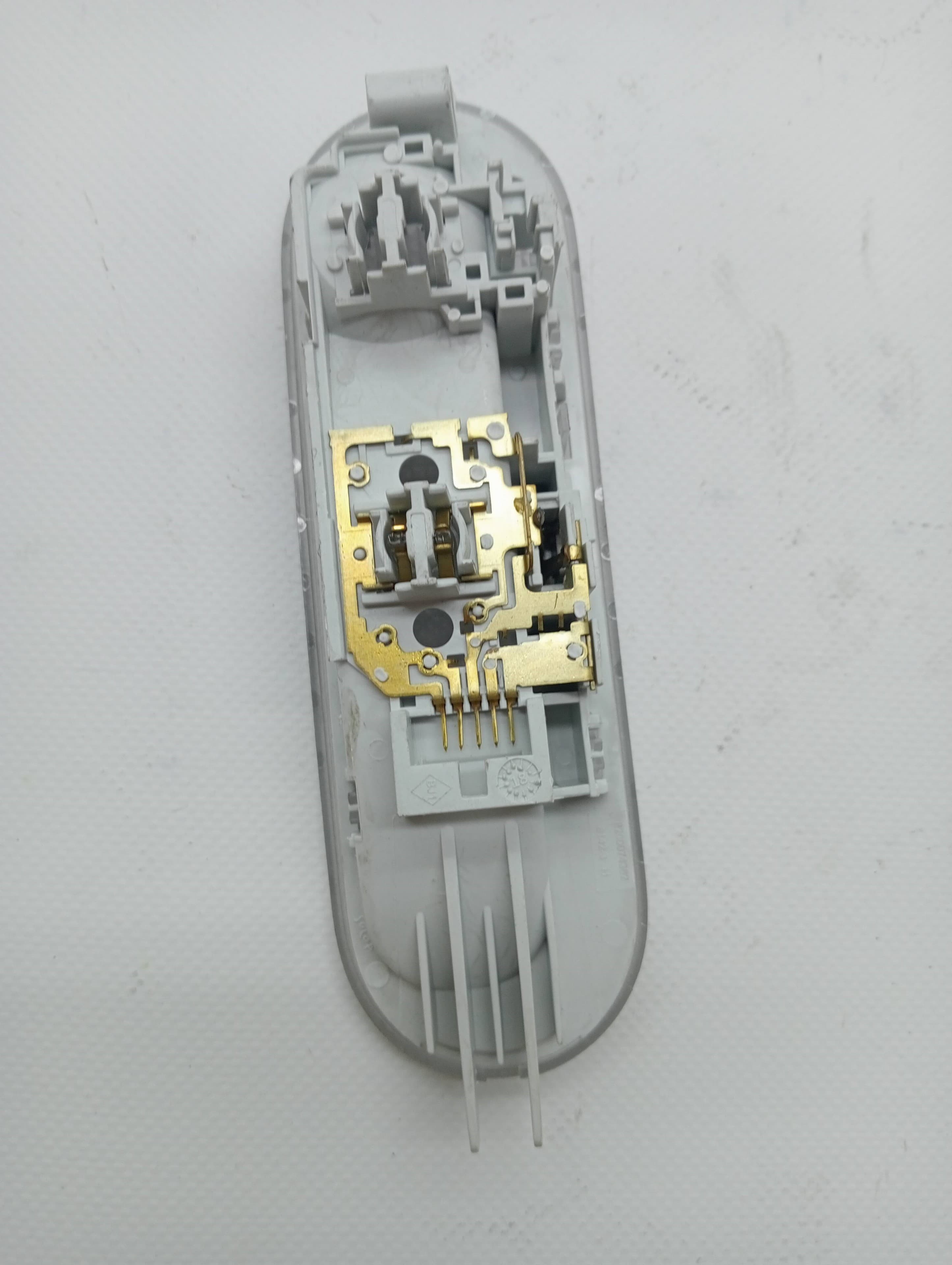 Luz interior NISSAN JUKE (F15) 3