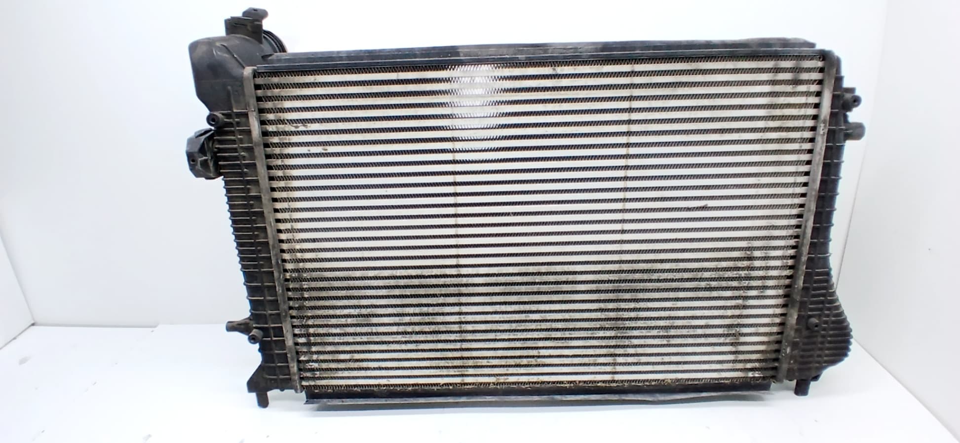 Intercooler VOLKSWAGEN CADDY KA/KB (2K) 3