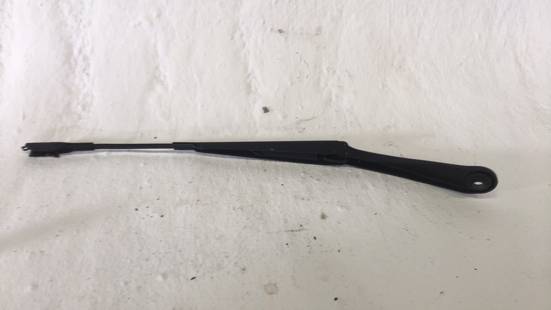 Brazo limpia delantero izquierdo MERCEDES-BENZ CLASE B SPORTS TOURER (W246, W242) 2