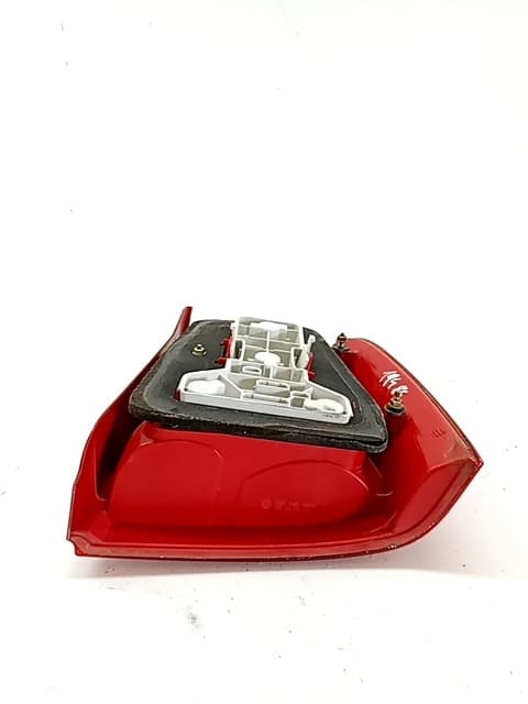 Piloto trasero izquierdo VOLKSWAGEN PASSAT BERLINA (3A2) 2