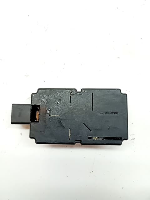 Sensor VOLKSWAGEN PASSAT BERLINA (3A2) 4