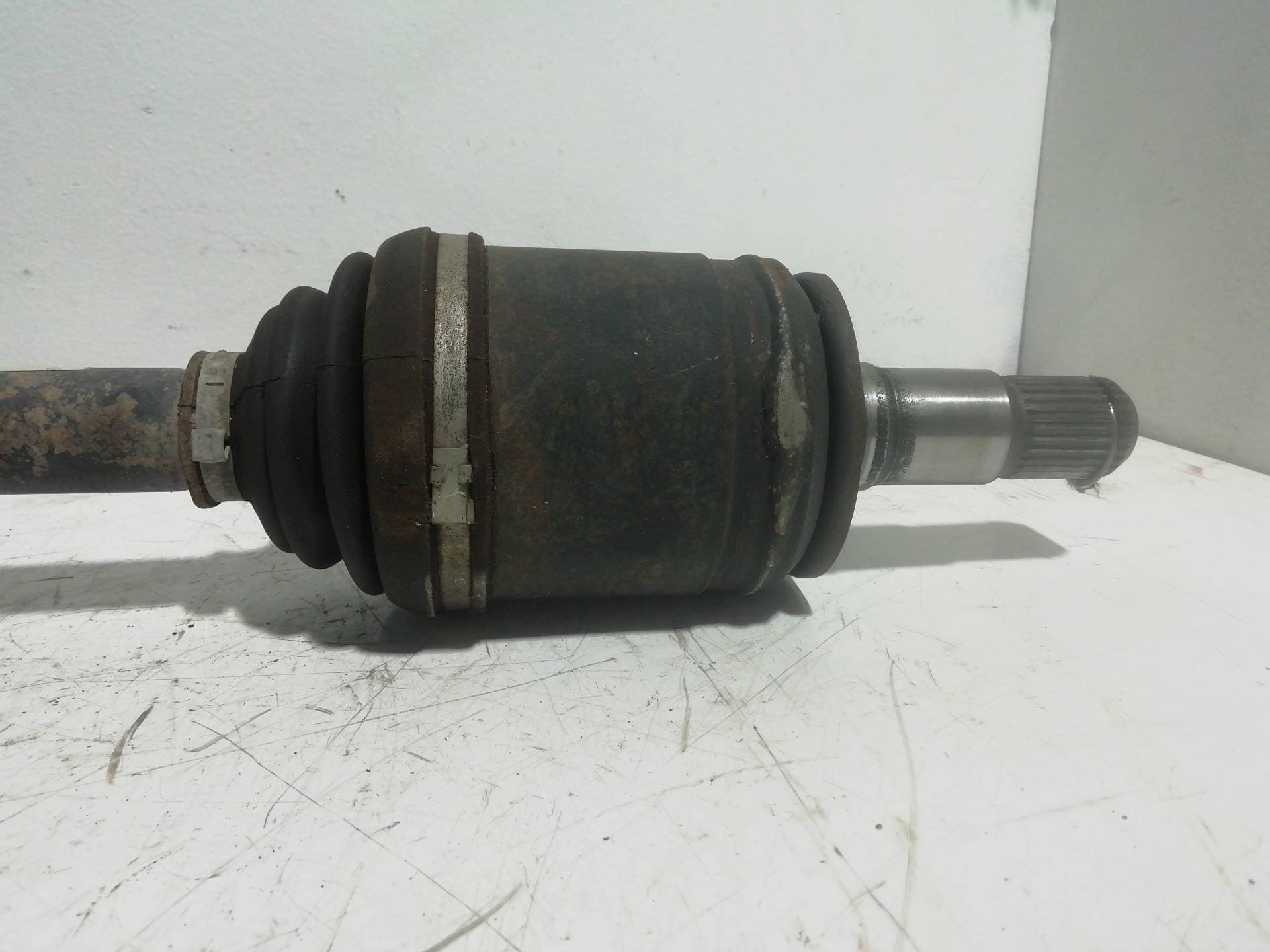 Transmision delantera izquierda MITSUBISHI MONTERO (L040) 3