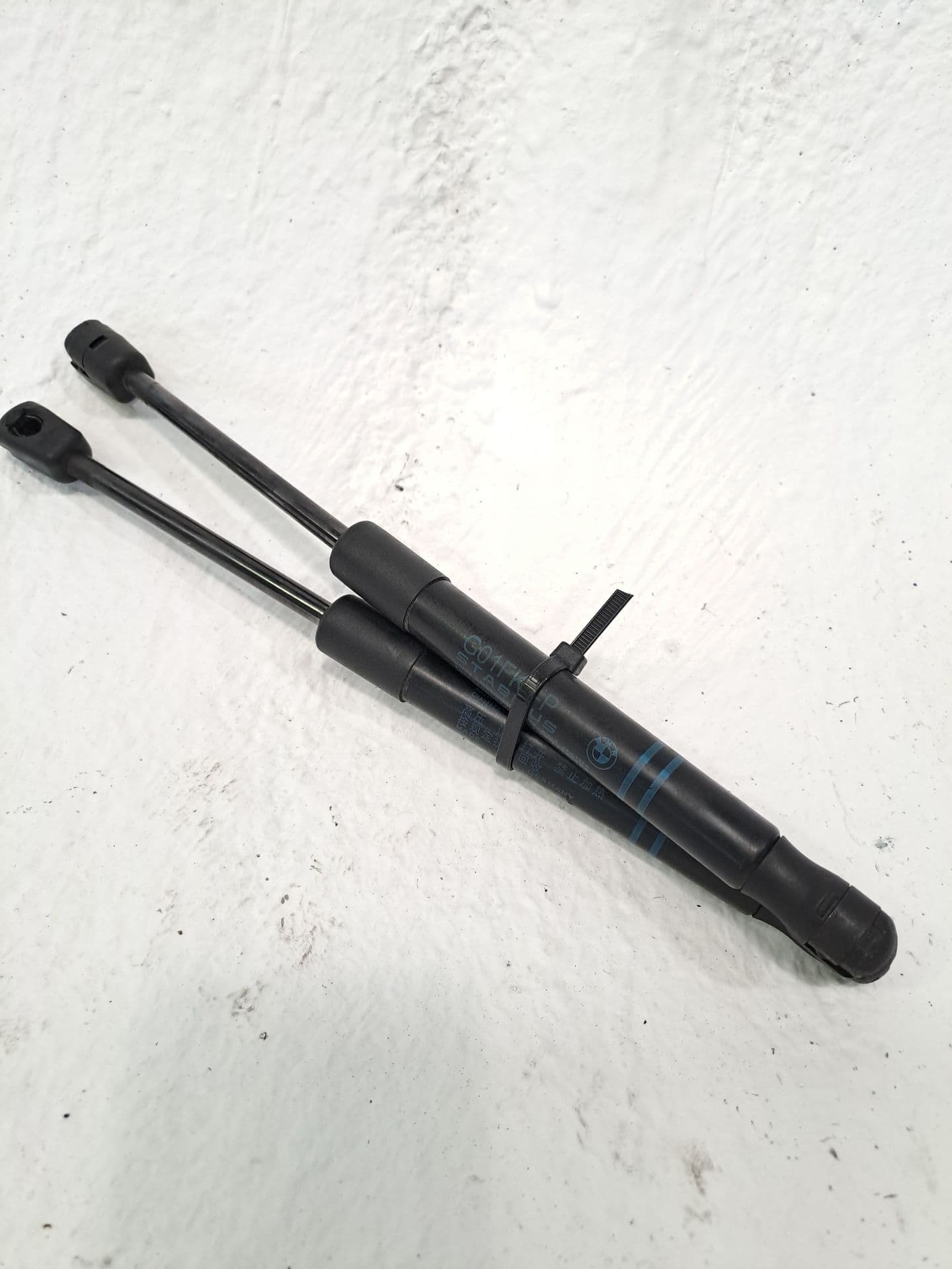 Amortiguadores capo BMW X3 (F25) 3