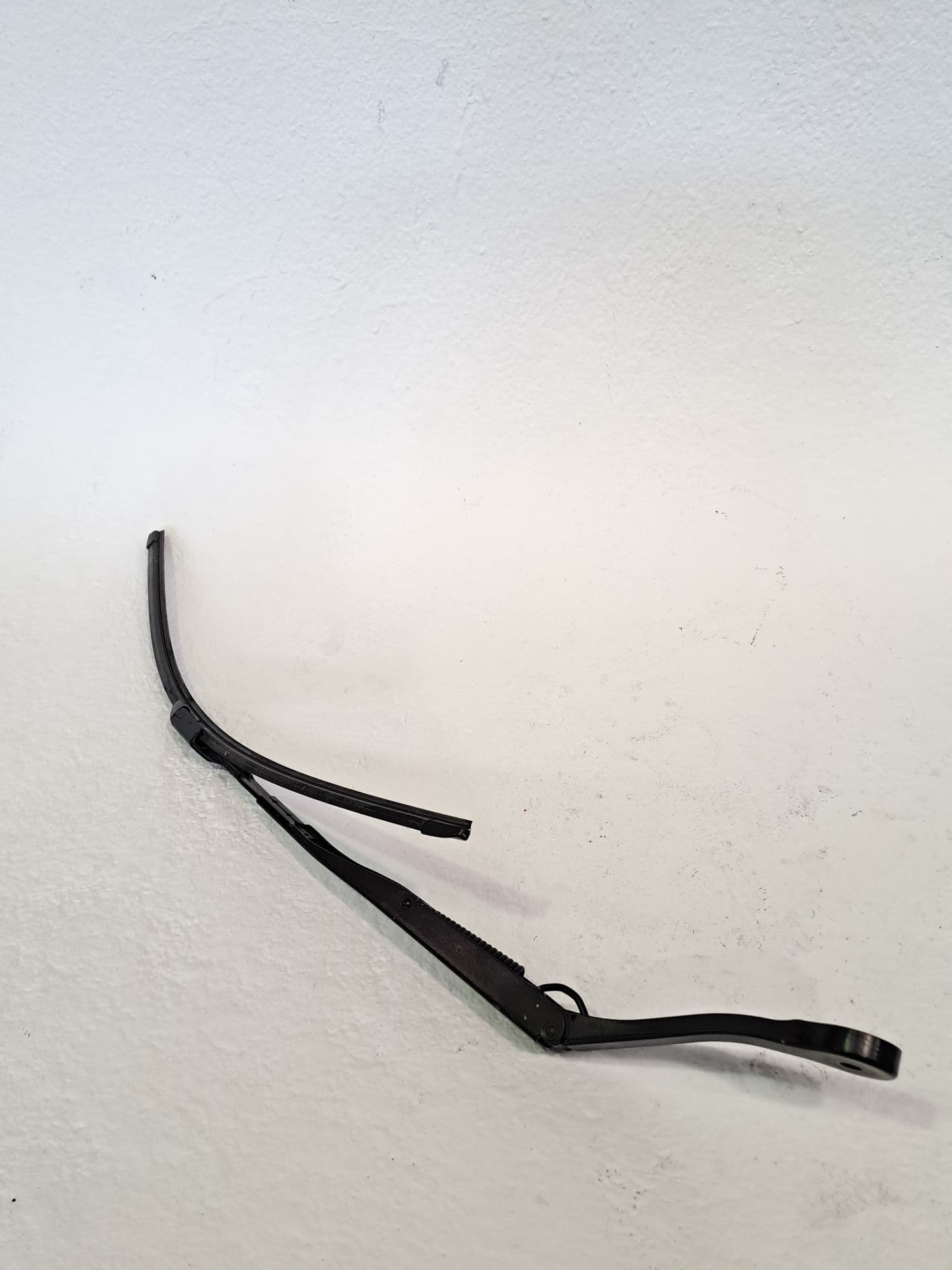 Brazo limpia delantero izquierdo BMW X3 (F25)