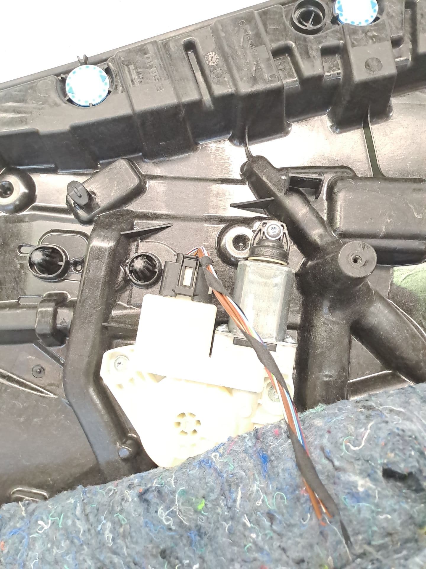 Elevalunas trasero izquierdo BMW X3 (F25) 2