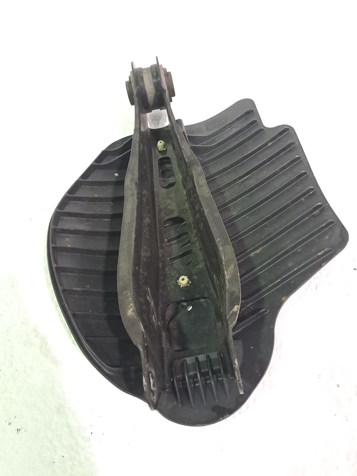 Brazo suspension inferior trasero izquierdo BMW X3 (F25) 3