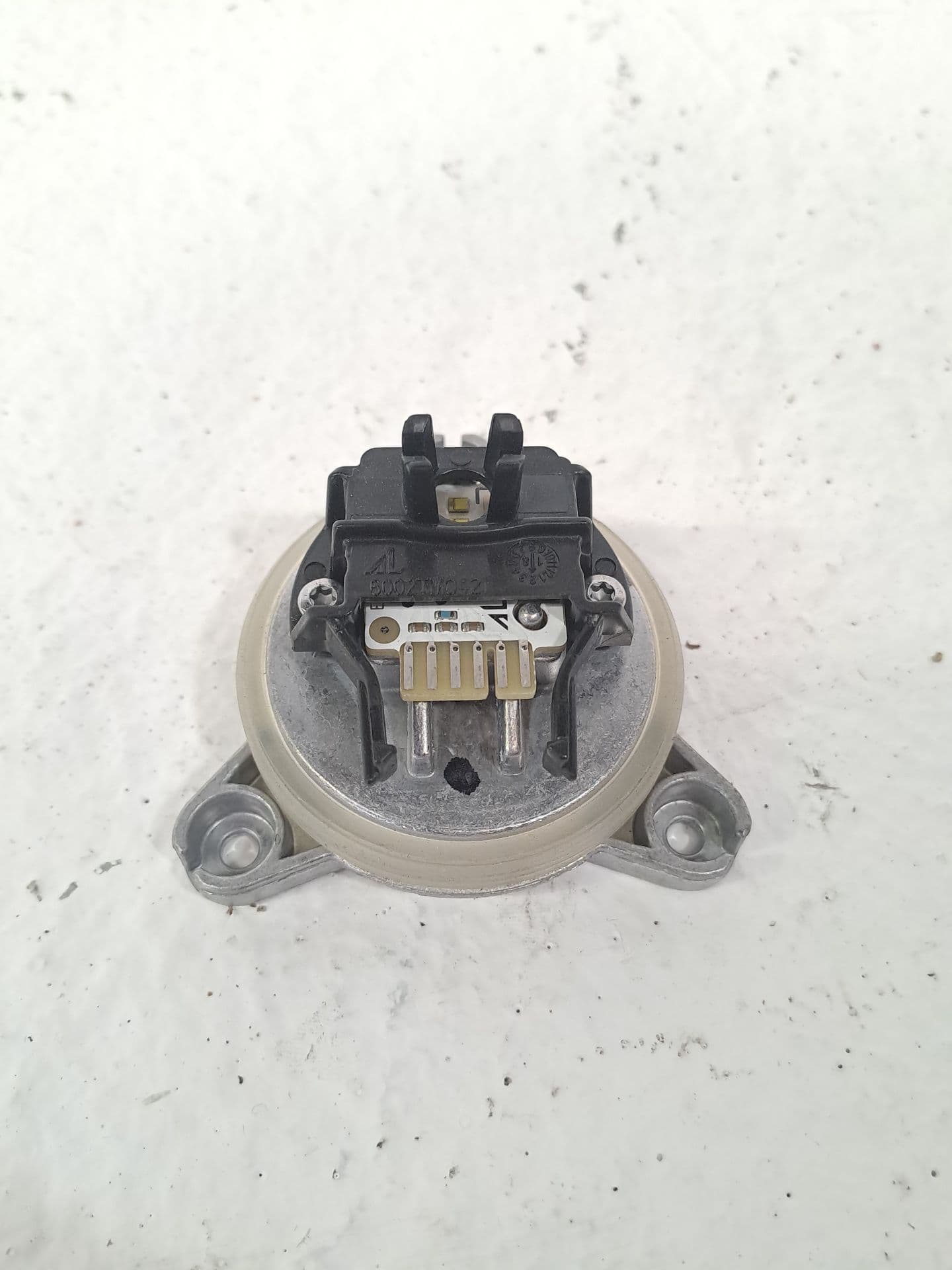 Centralita faros xenon BMW X3 (F25)