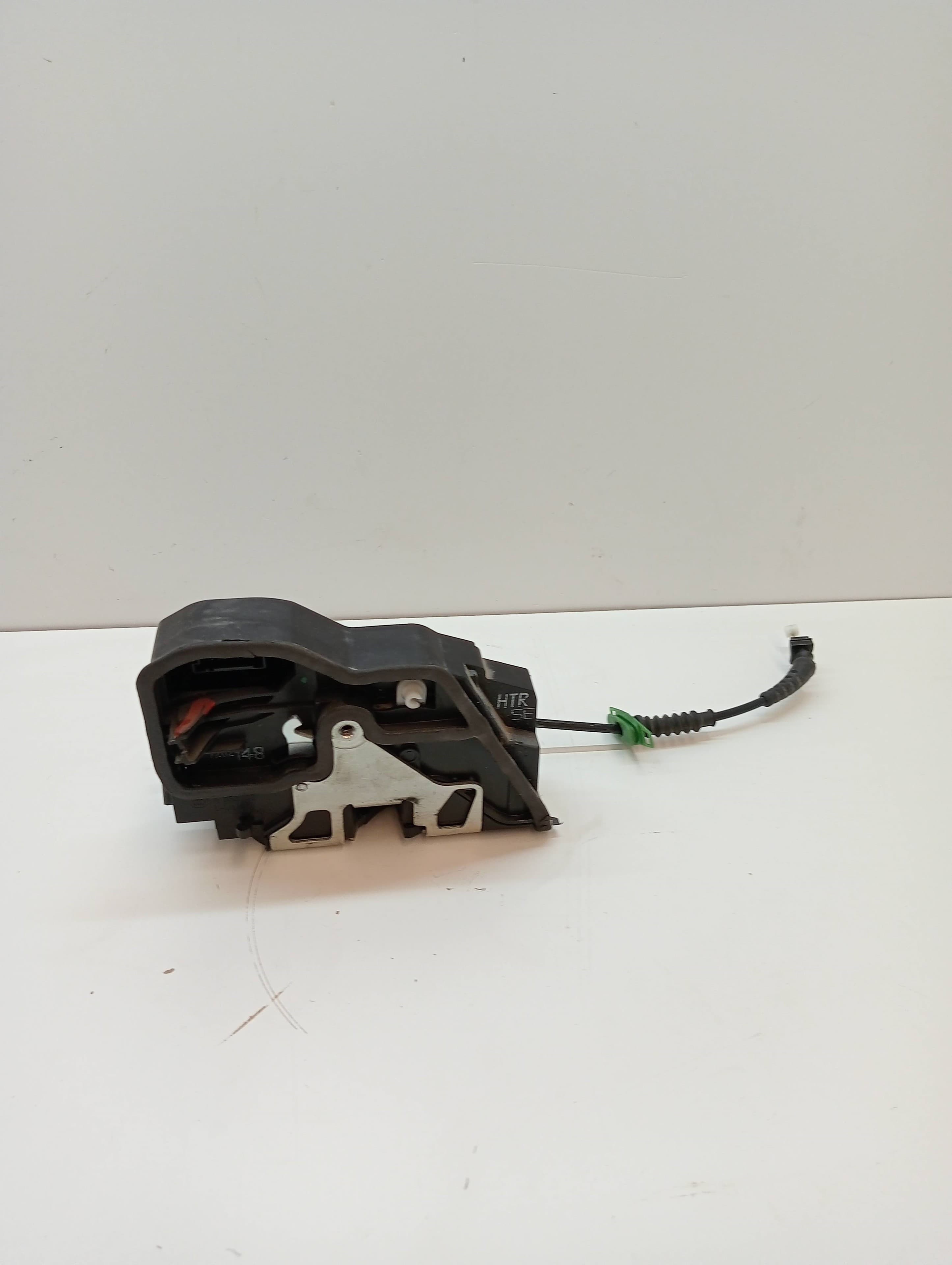 Cerradura puerta trasera derecha BMW X3 (E83) 3